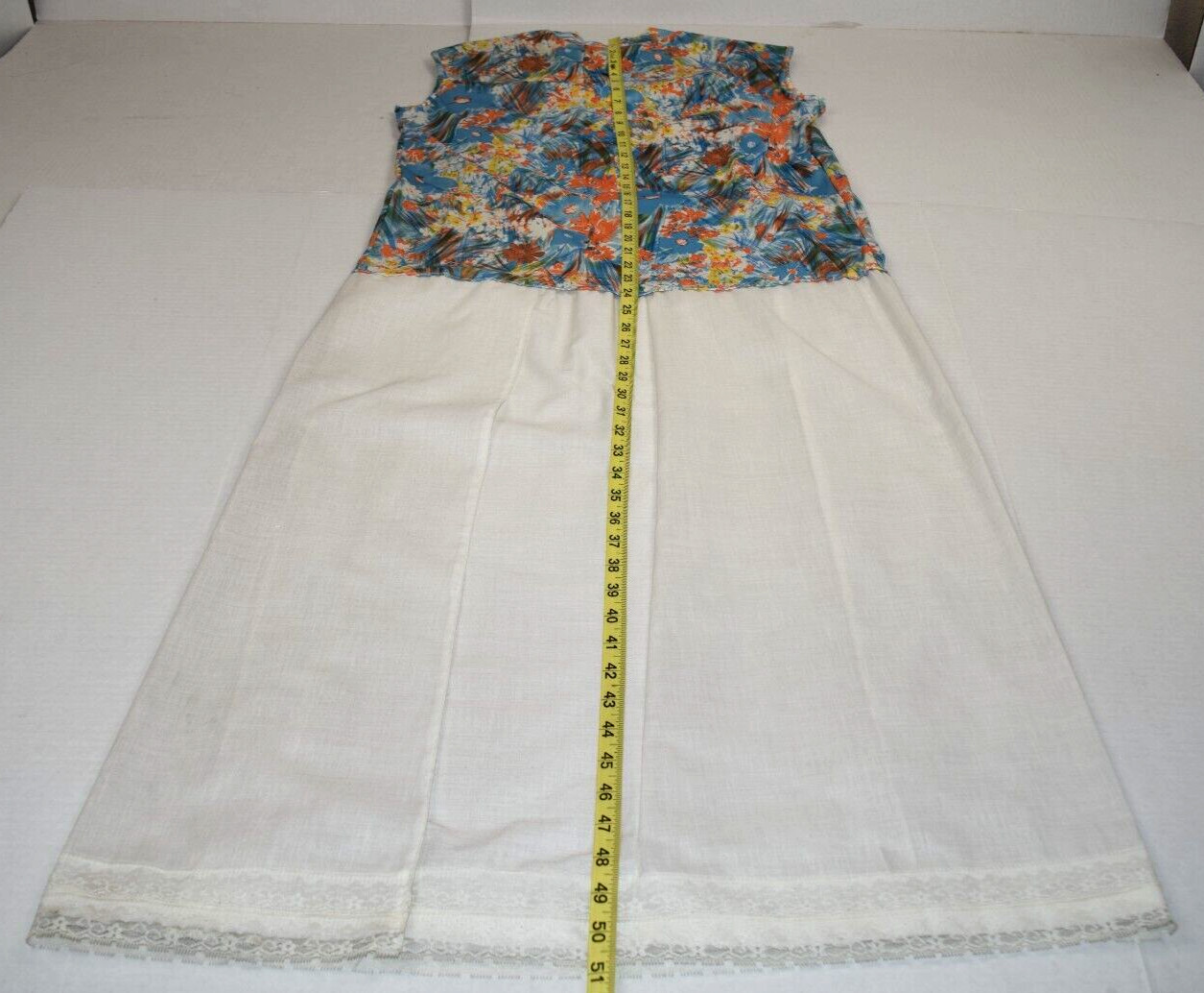 Vintage Midi Dress Blue Orange Yellow Size M 50s 60s Watercolor White Skirt Lace