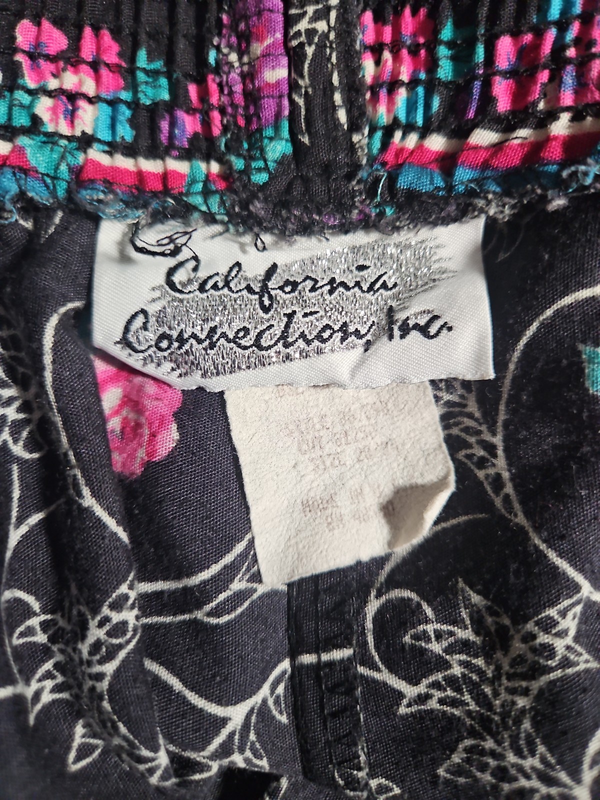 Vintage California Connection Inc Size 20/34 Black Maxi Skirt Floral