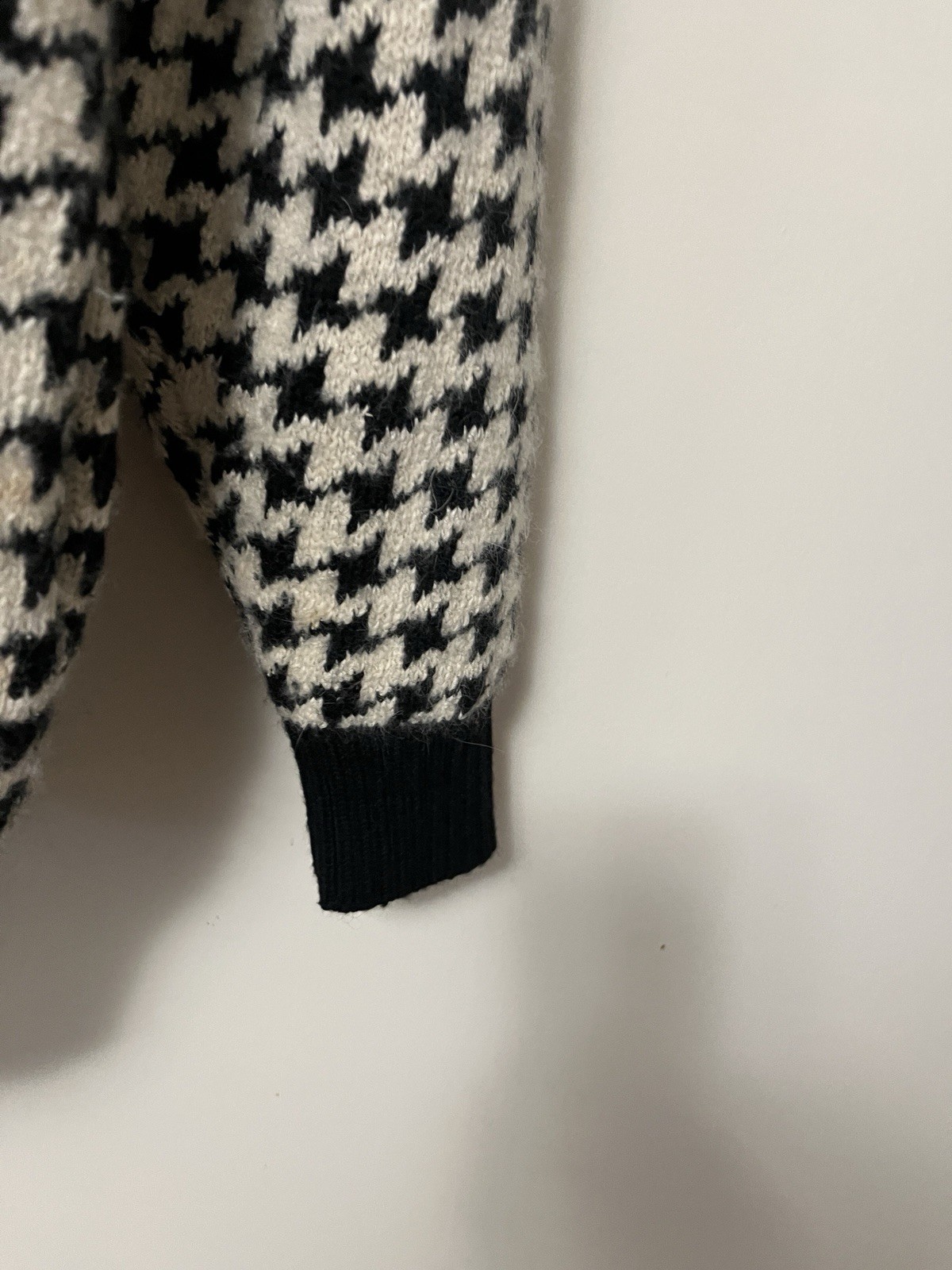 Magnolia Houndstooth Vintage 80s sz 10 shoulder pads elastic loop and button