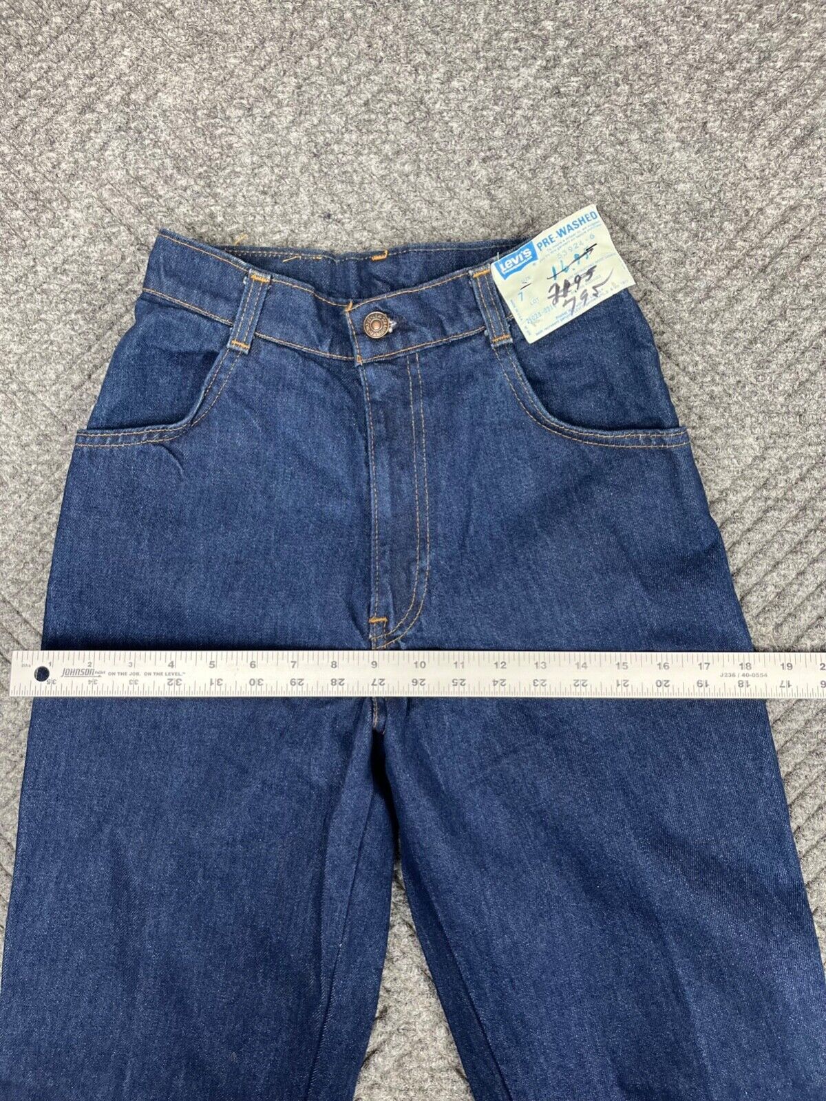 Vintage Rare 70’s Levi’s Desert Cowboy Tag Jeans Women’s 24″W 32″L Dark NOS