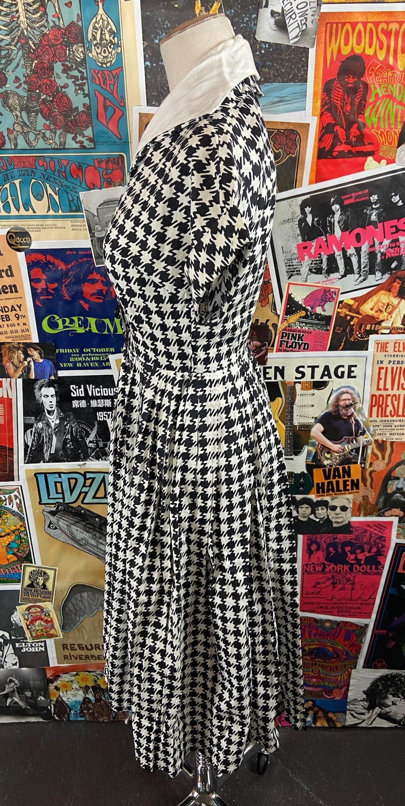 Vintage 50s-60s Black White Houndstooth Fit and Flare Shirtwaist Dress XS Retro