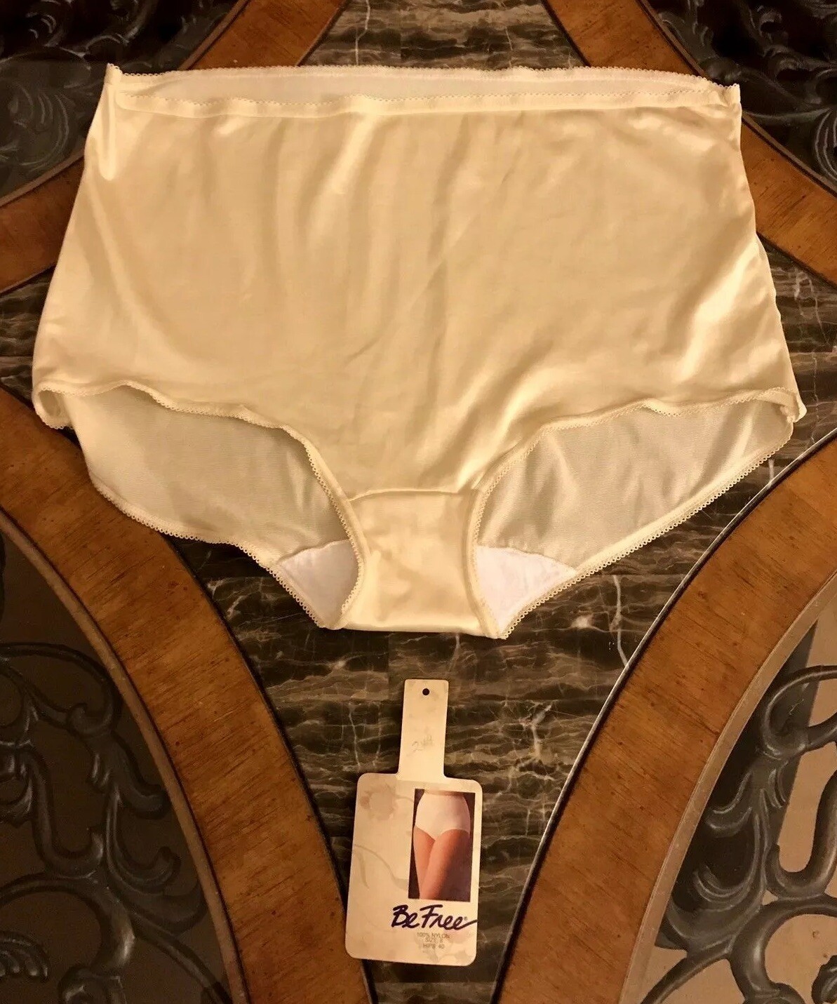 Vintage PANTIES Nylon Beige Granny Brief BE FREE 1980s Sissy 40″ Hips, Sz 8