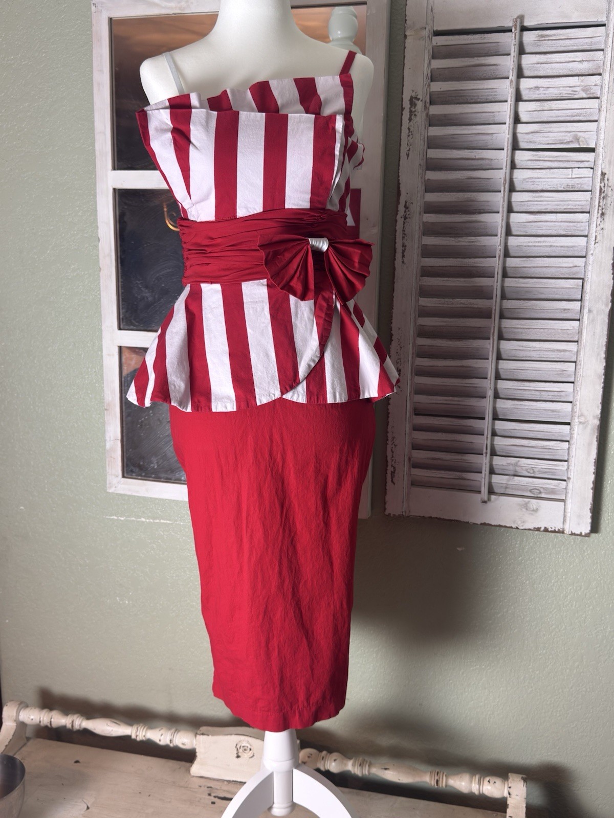 vintage-inspired peplum wiggle dress By Tatyana