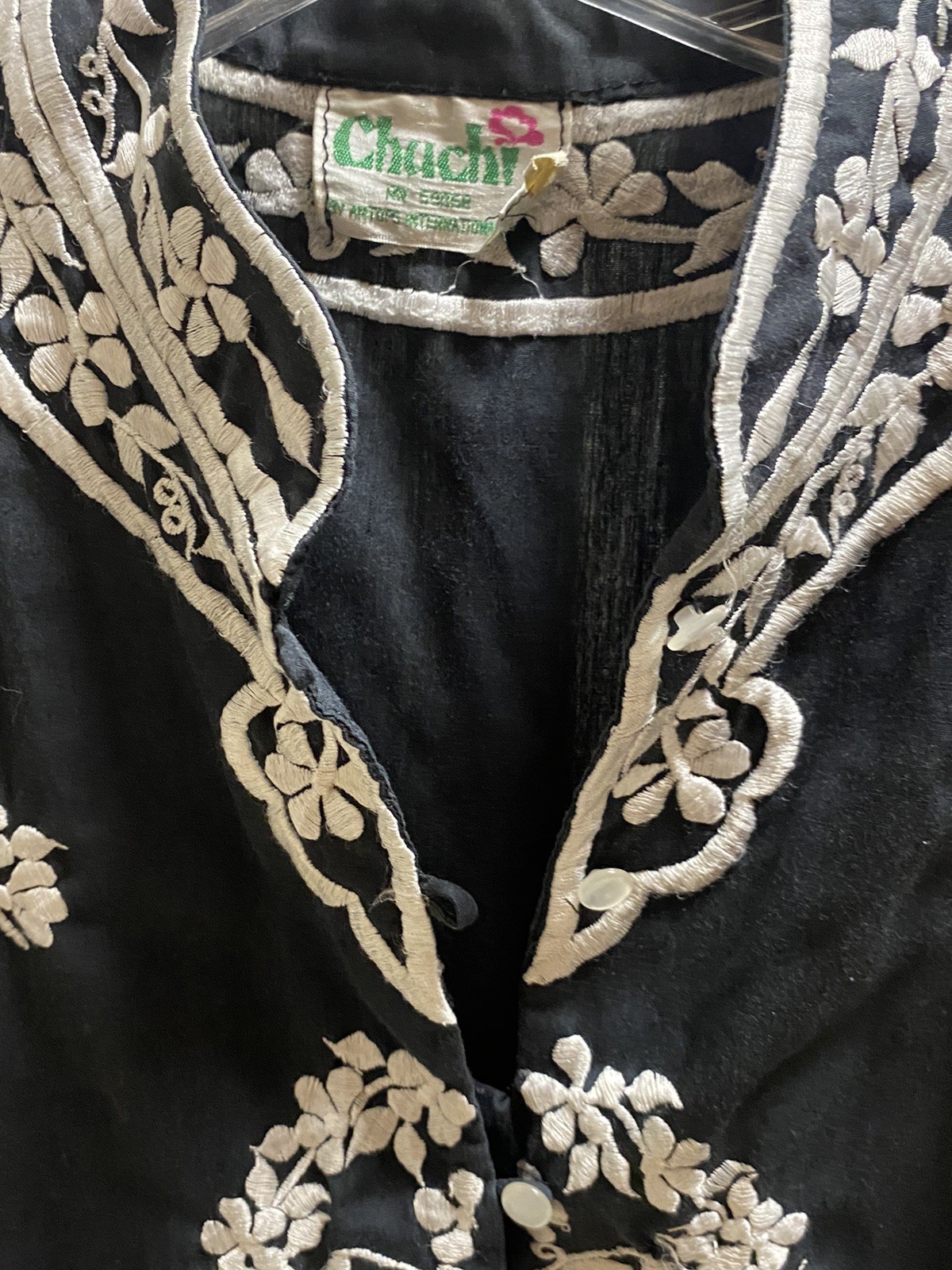 Chuchi By Amtops International, Inc Vintage 1970’s Embroidered Kaftan M Top