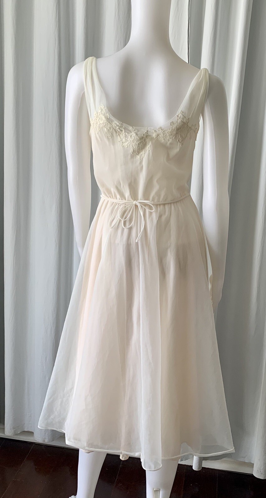 Vintage 50s Vanity Fair White Lace Slip Sz 32