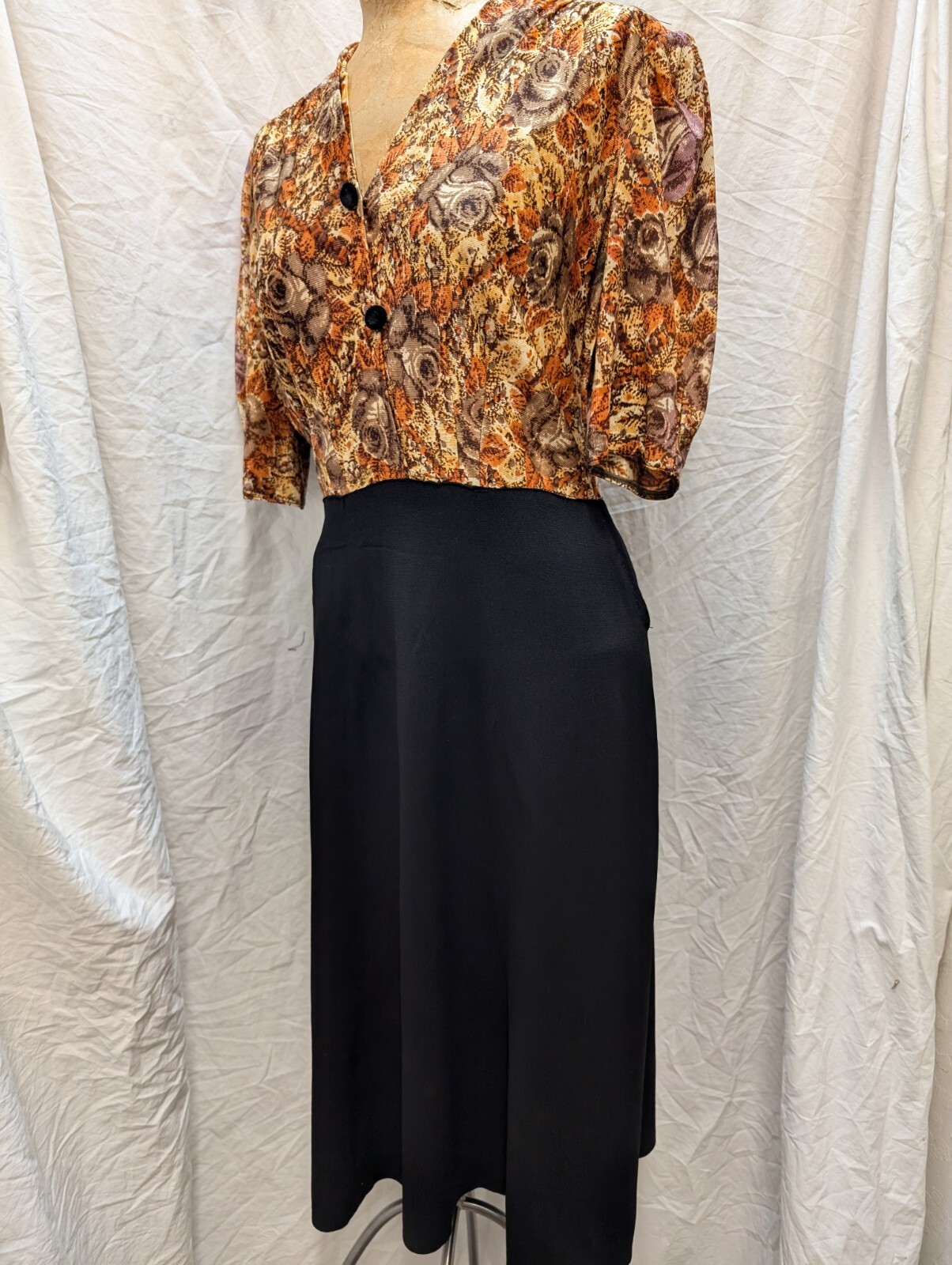 Vintage 1950’s Brown Orange Tan Jersey & Black Rayon Dress Size Medium