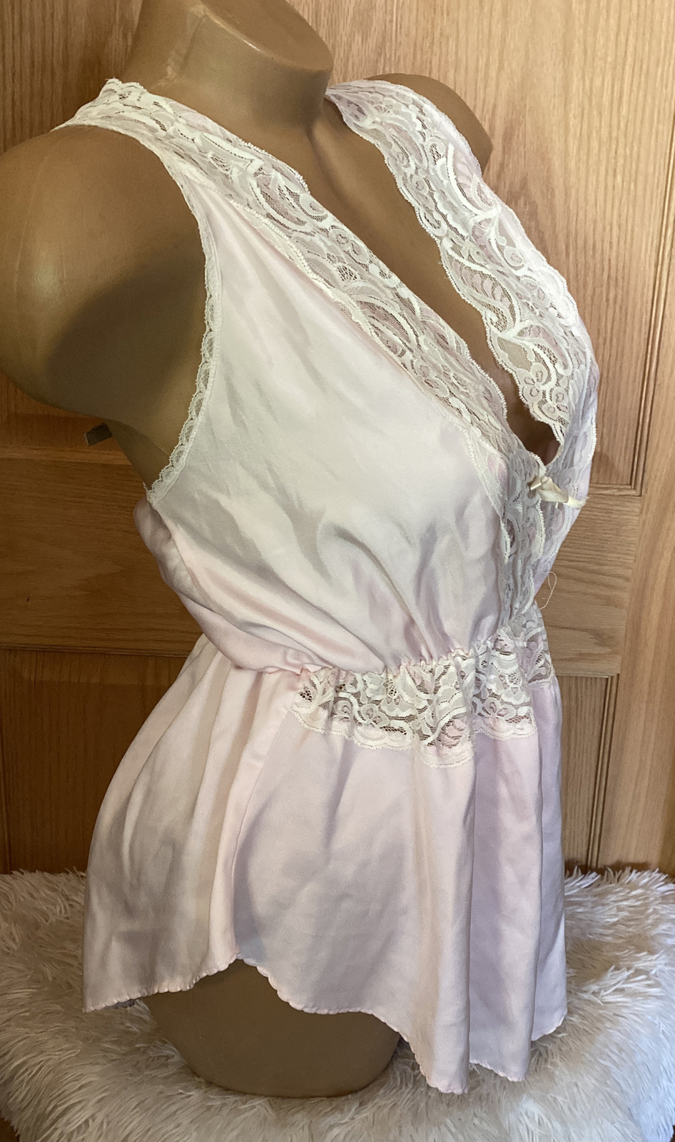 Vtg Teddy PINK Lace flutter Tap Bodysuit Playsuit CHANTILLY Lace One Piece #L9