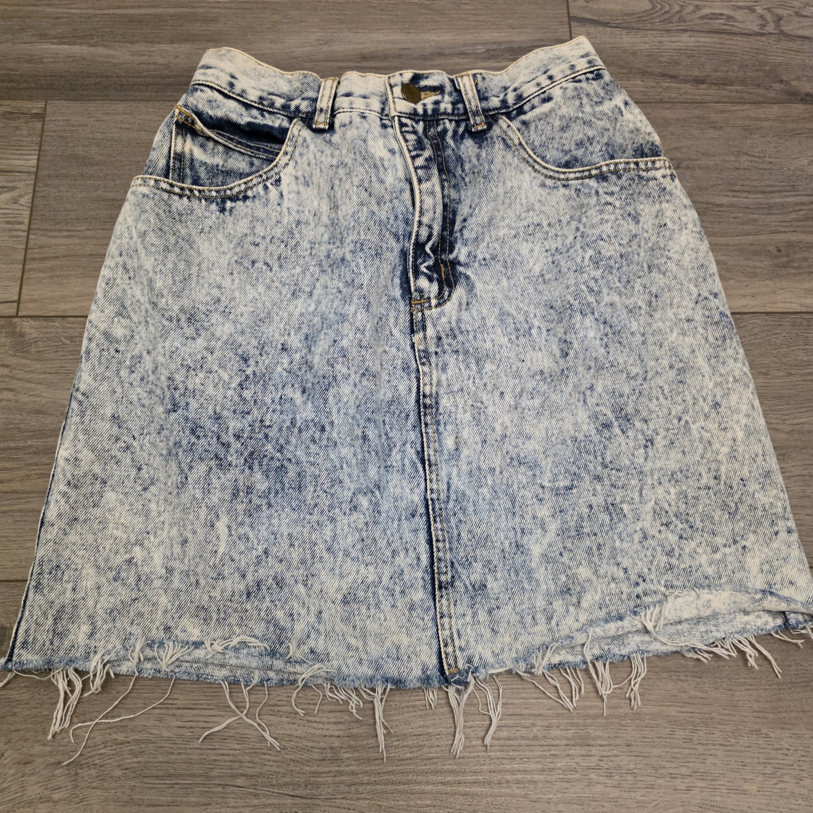 Vintage 80s/90s Georges Marciano for GUESS Acid Wash Denim Skirt Size 29