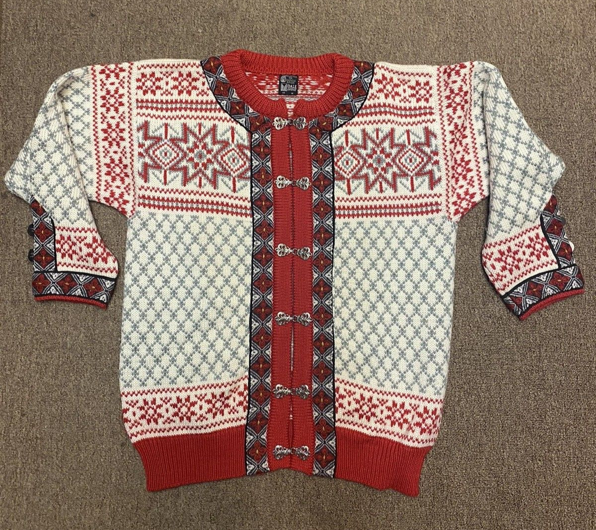 Vintage Dale of Norway Wool Sweater Silver Latch Hook Buttons Size Medium