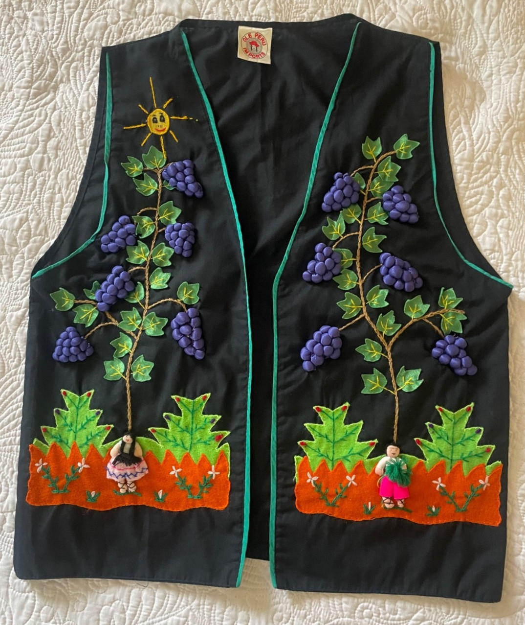 Vintage womens GRAPE VINE 3-D wine Vest Folk Art Ole Peru Imports black S M L os