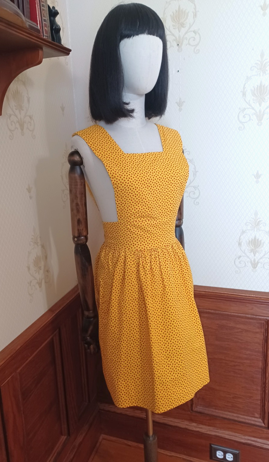 Vintage 1960s Handmade Yellow Floral Micro-Mini Mod/Hippie Pinafore Dress