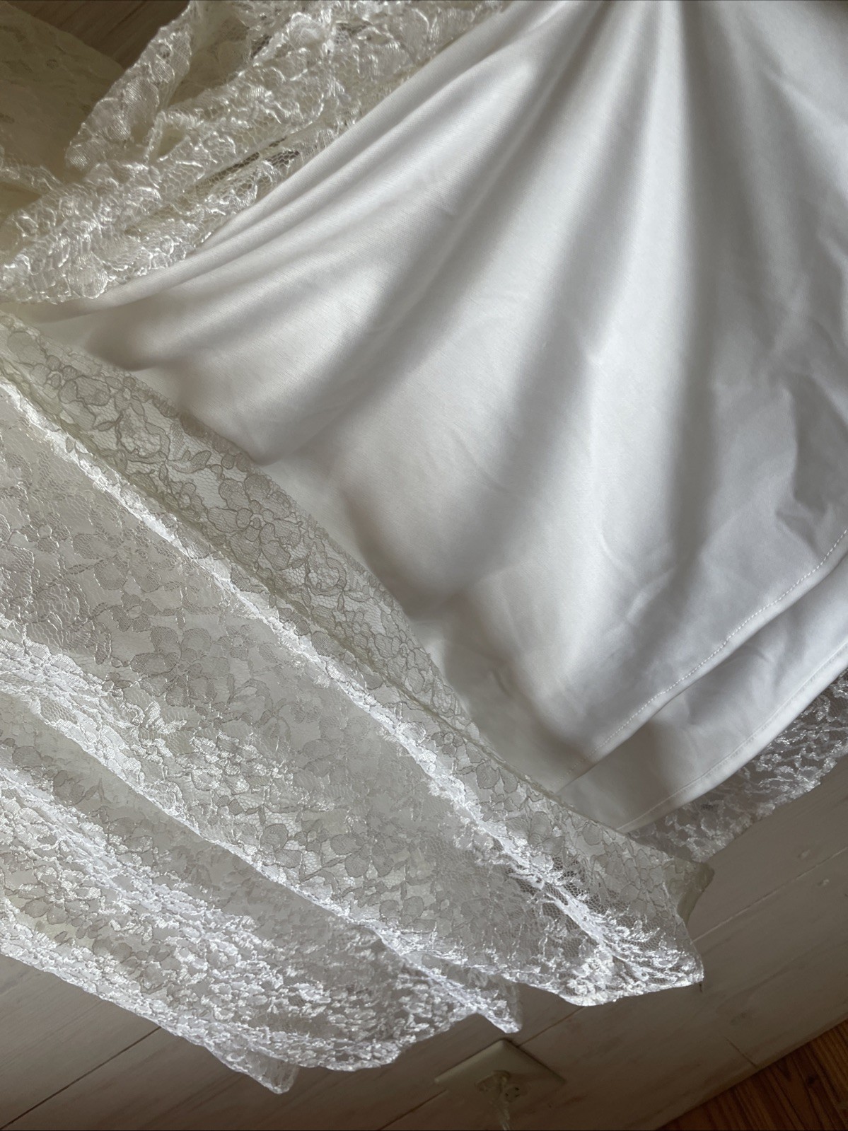 Long White Lacey 1996 Vintage Wedding Dress Sarah Richards Boho Victorian