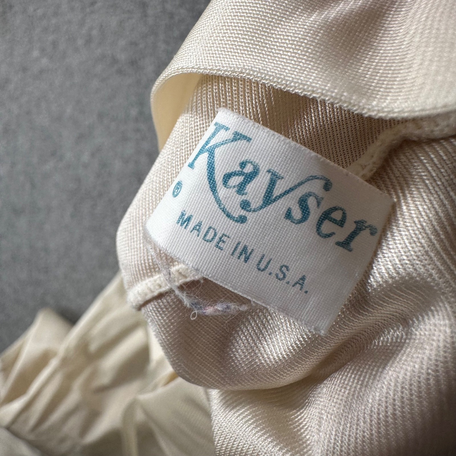 Kayser Vintage Full Slip Undergarment Womens 38 Tall Beige Nylon Adjustabl Strap