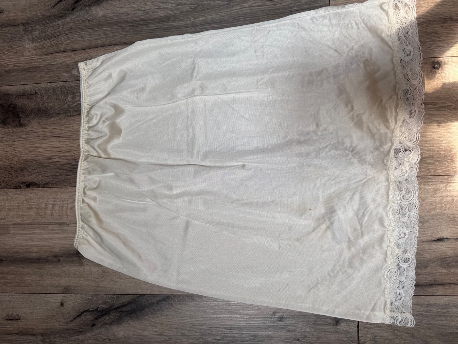 Vintage Ivory Lace-Trimmed Half Slip Underskirt With Elastic Waistband 24-Inch L