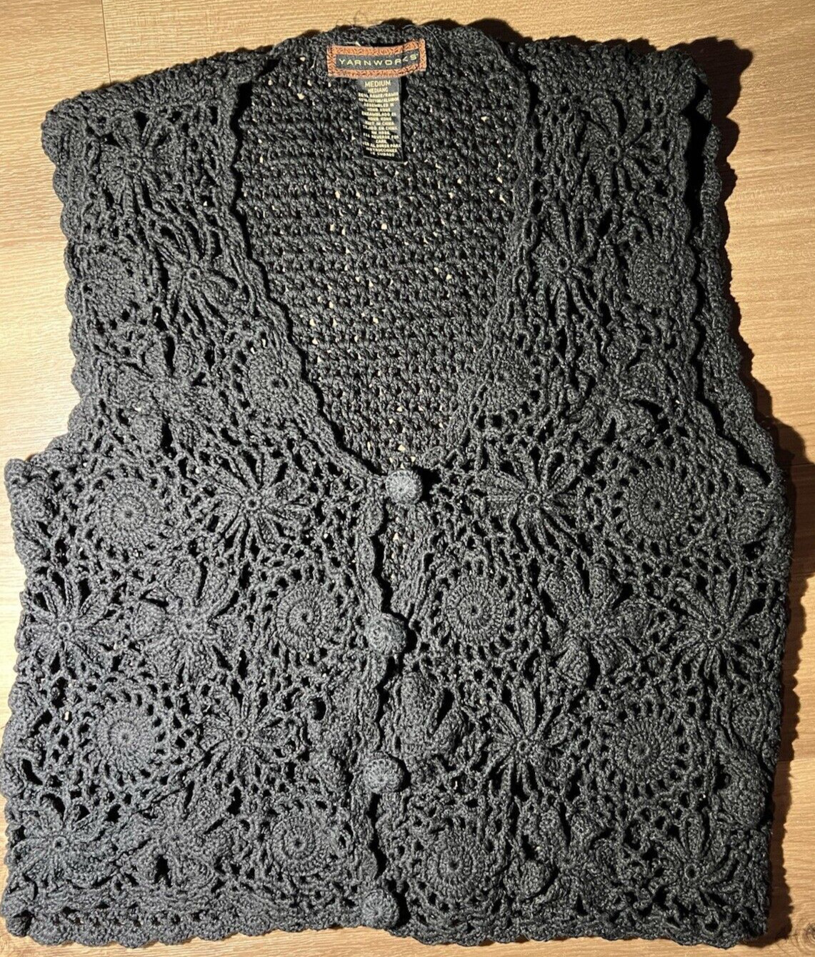 Vtg Yarnworks Crochet Vest Womens M Black Floral Scalloped Boho Open Knit Hippie