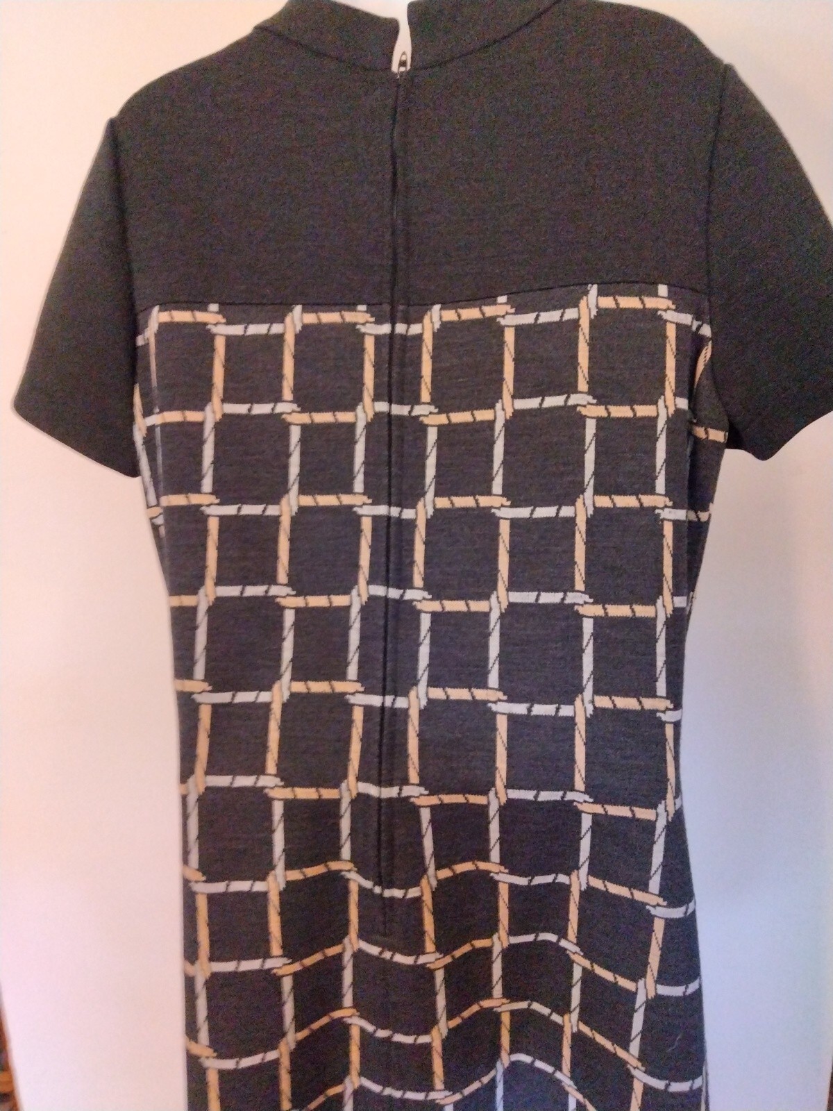 Vintage 1960s Leslie Fay Knit Dress Large Xl dark gray black ? abstract