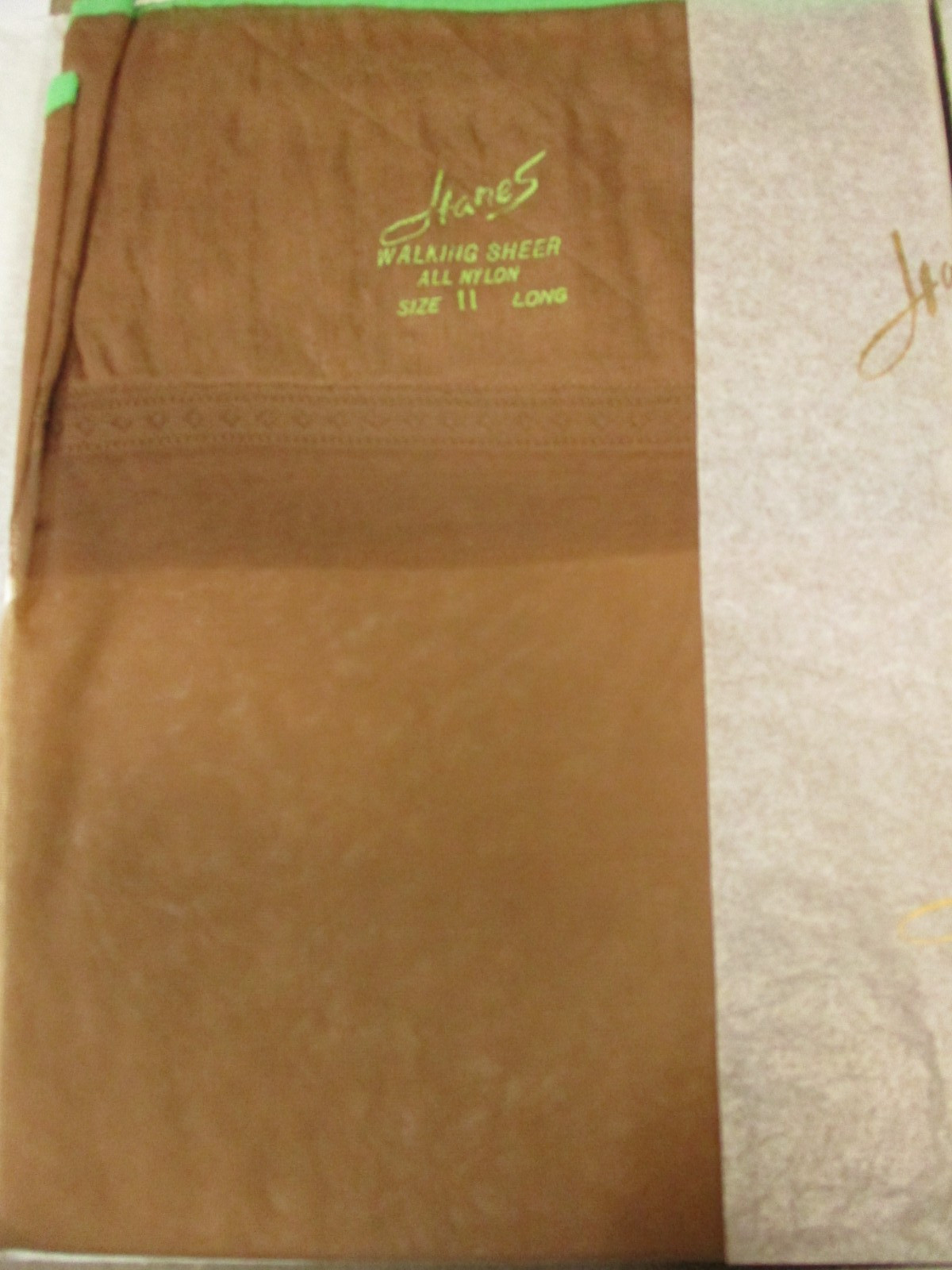 3 PR VINTAGE HANES 530 WALKING SHEER RHT NYLON STOCKINGS SIZE 11 LONG BARELY
