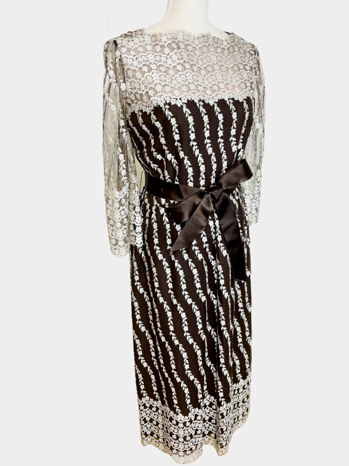 VINTAGE 1960’s JILL RICHARDS 3/4 SLEEVE LACE MIDI DRESS IVORY/BROWN SATIN BELT