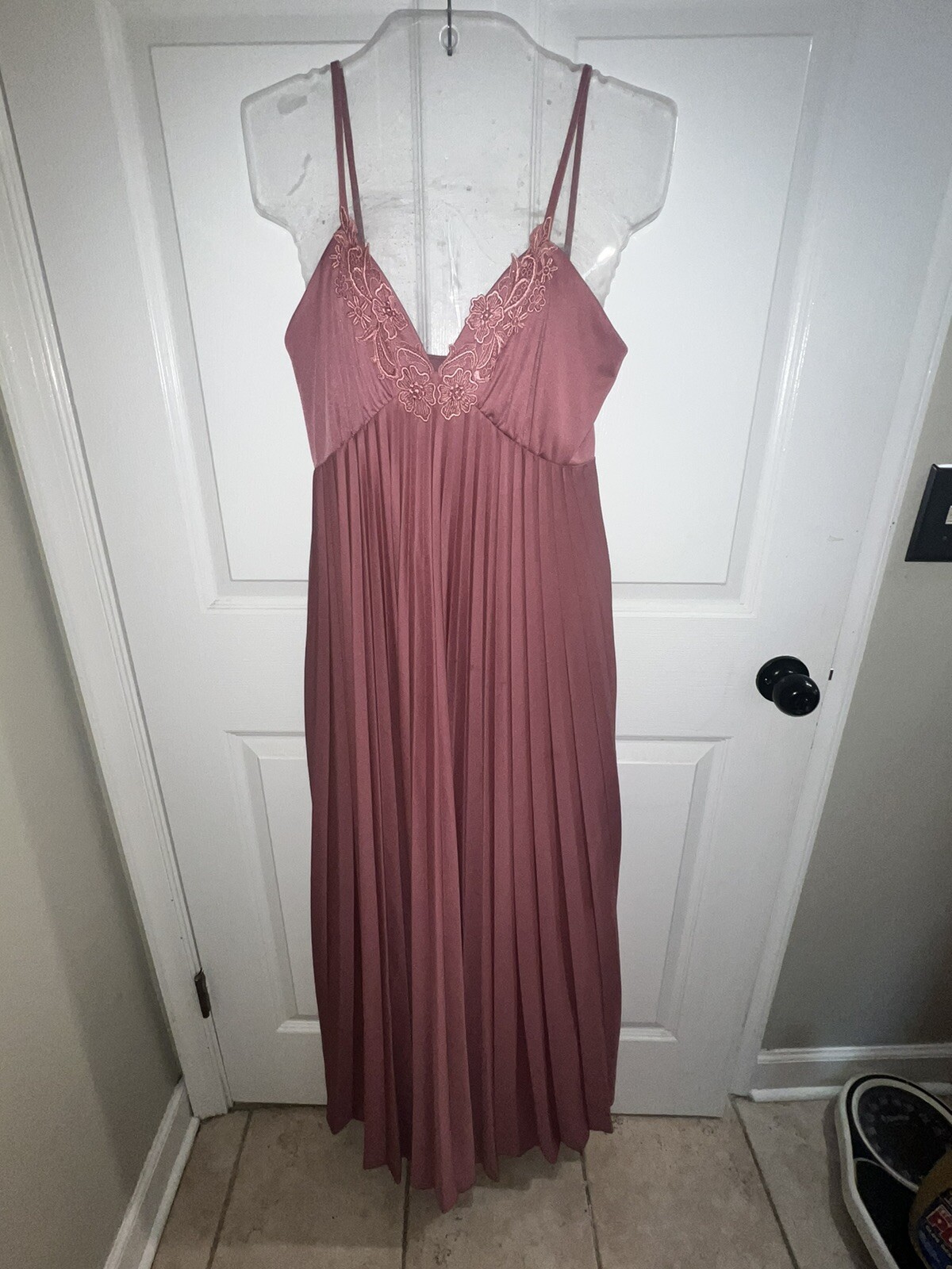 Vtg. The House Of Nu Mode Pleated Full Length Mauve Dress Canada