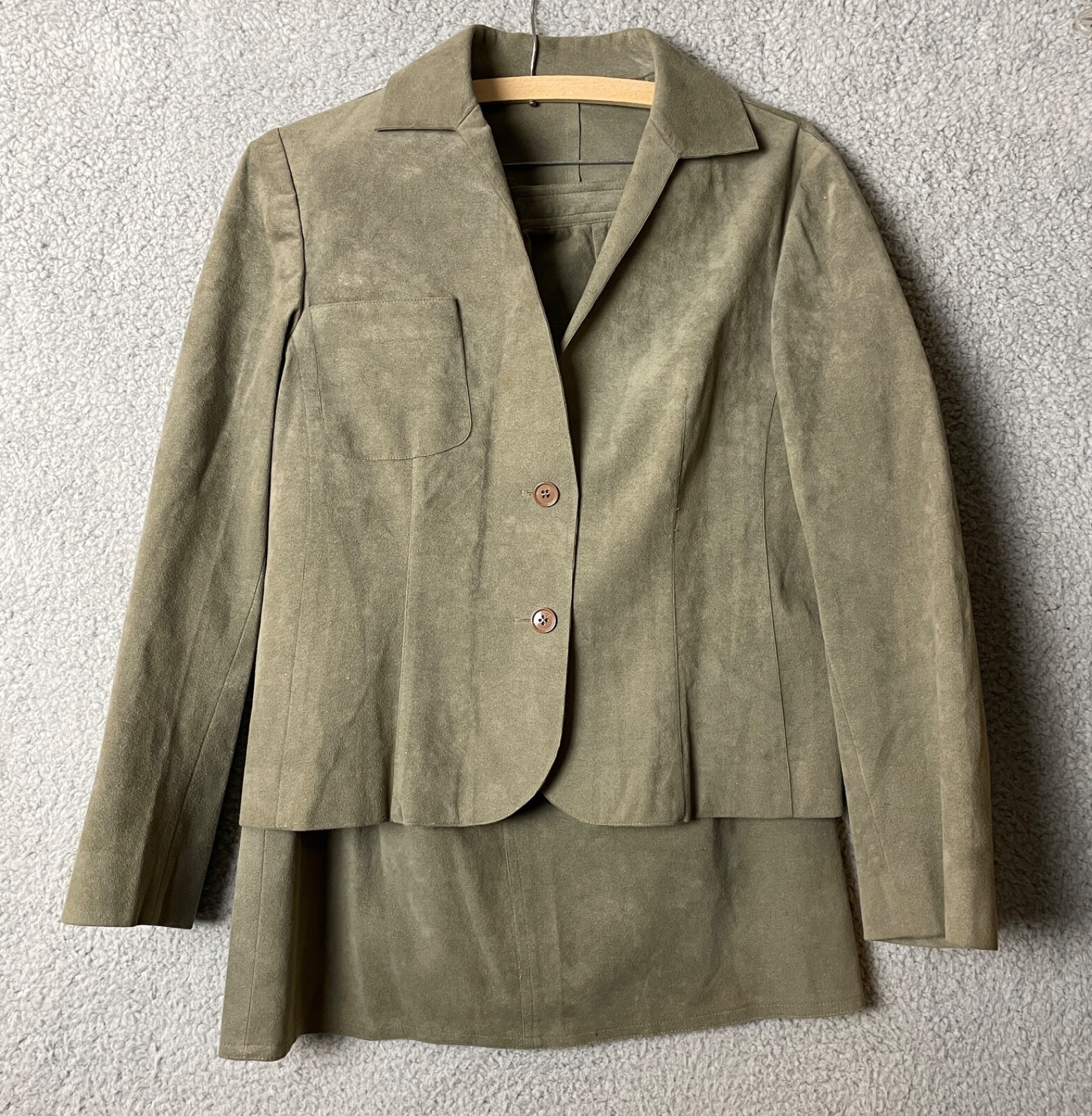 Vintage UltraSuede Suit Jacket Skirt Womens 10 Olive Green Luxurious VTG