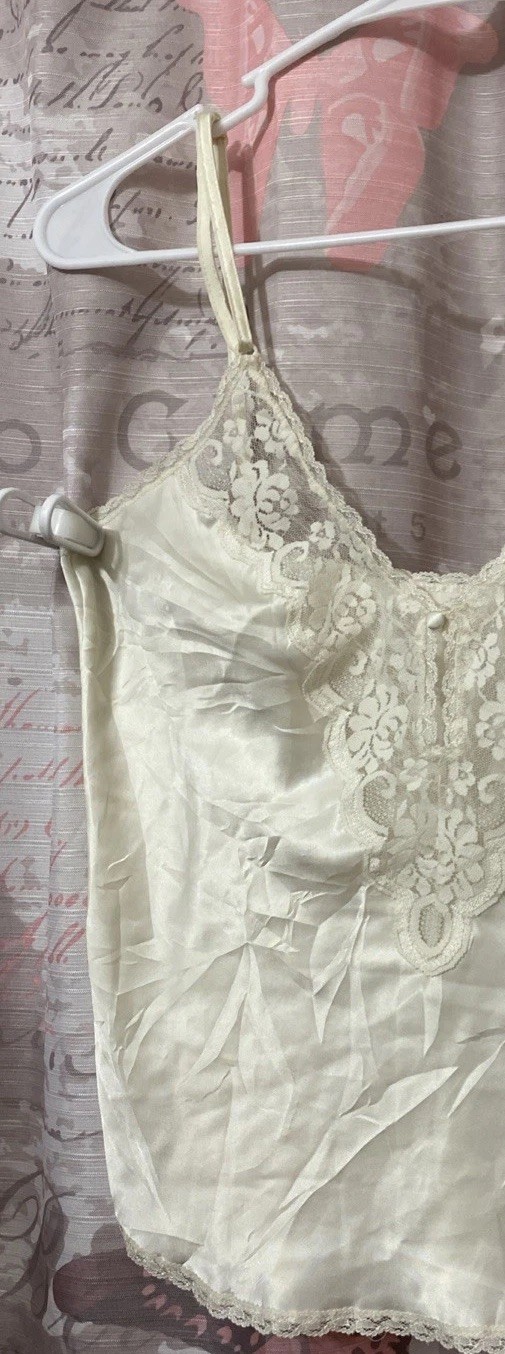 MAIDENFORM Chantilly 64603 Cream Satin Lace Camisole Slip Top Cami 36 USA made