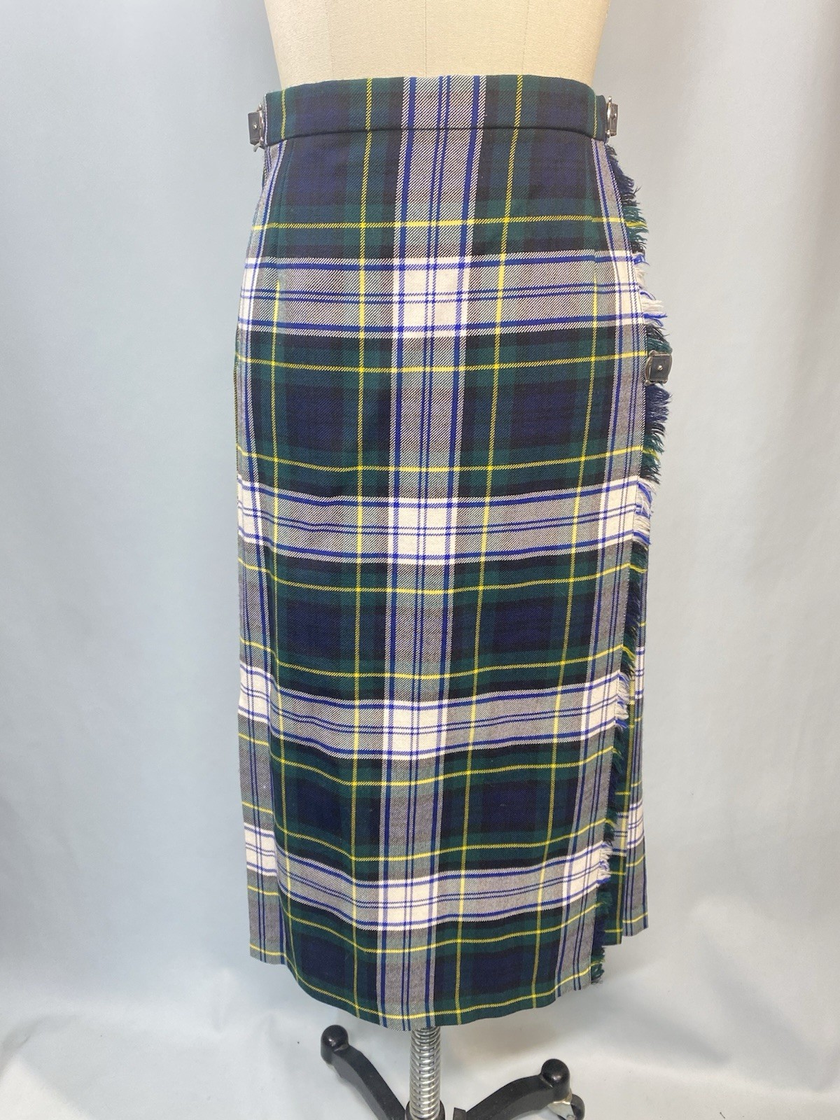 Vintage Tartan Skirt SIZE SMALL 8 plaid blue green kilt buckle midi pleated