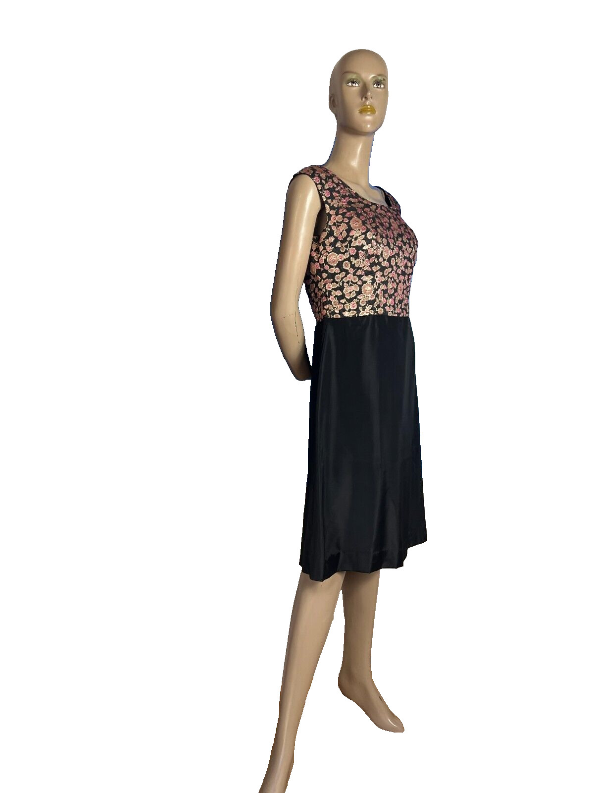 Vintage 1960s Brocade A-Line Dress | Gold Lurex | Twiggy Style | 38-40 ✨