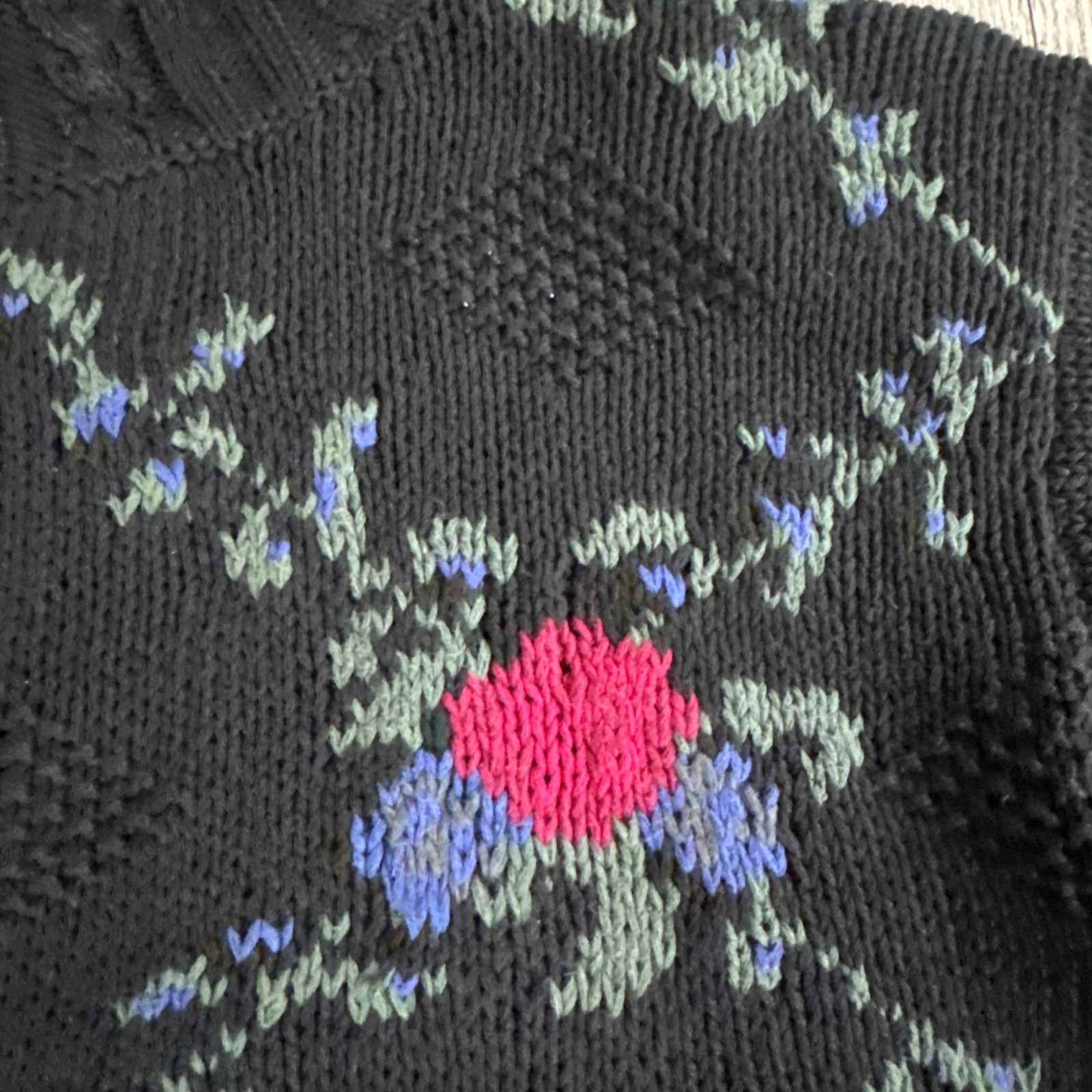 Vintage Maggie Lawrence Embroidered Granny Core Sweater Floral Large Runs Small