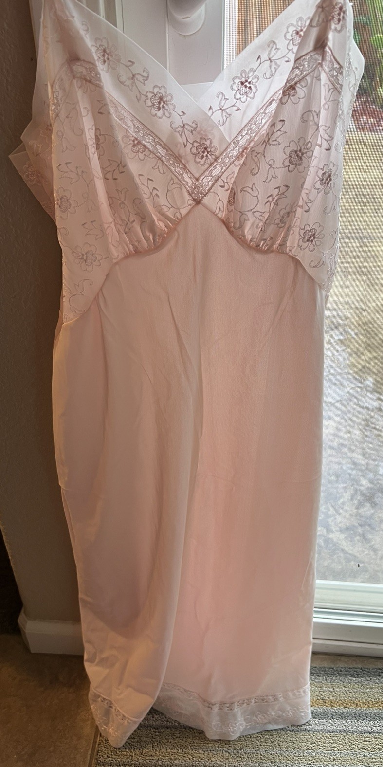 VTG Lot 3 Vanity Fair Nylon Floral LACE 1 Ea. White Cream Pink SLIP NIGHTGOWN 36