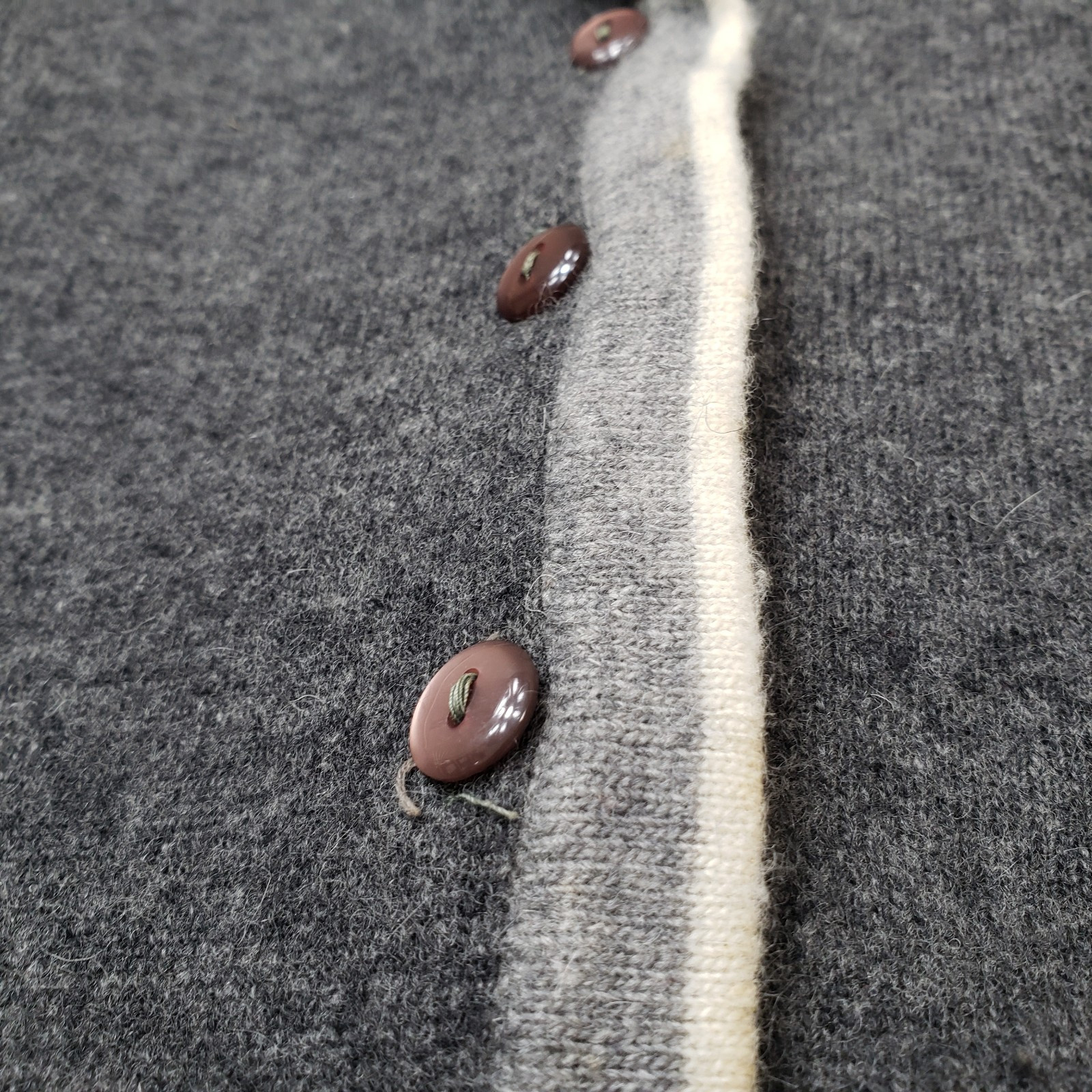 Island Spun Vintage Women’s Size 36 Small Cardigan Grey Gray Mohair Wool Blend