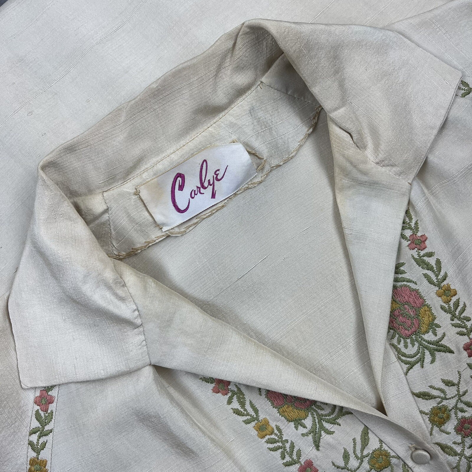 Vintage l 70s M Carlye Silk Floral Embroidery Ruffle Tie Cuff Pockets Belt Dress