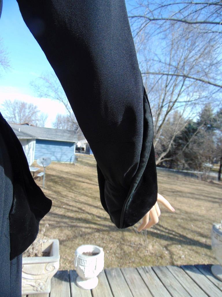 VTG 40 Black Rayon & Velvet 2 Tone Peplum Dress Turn Up Cuffs 27W