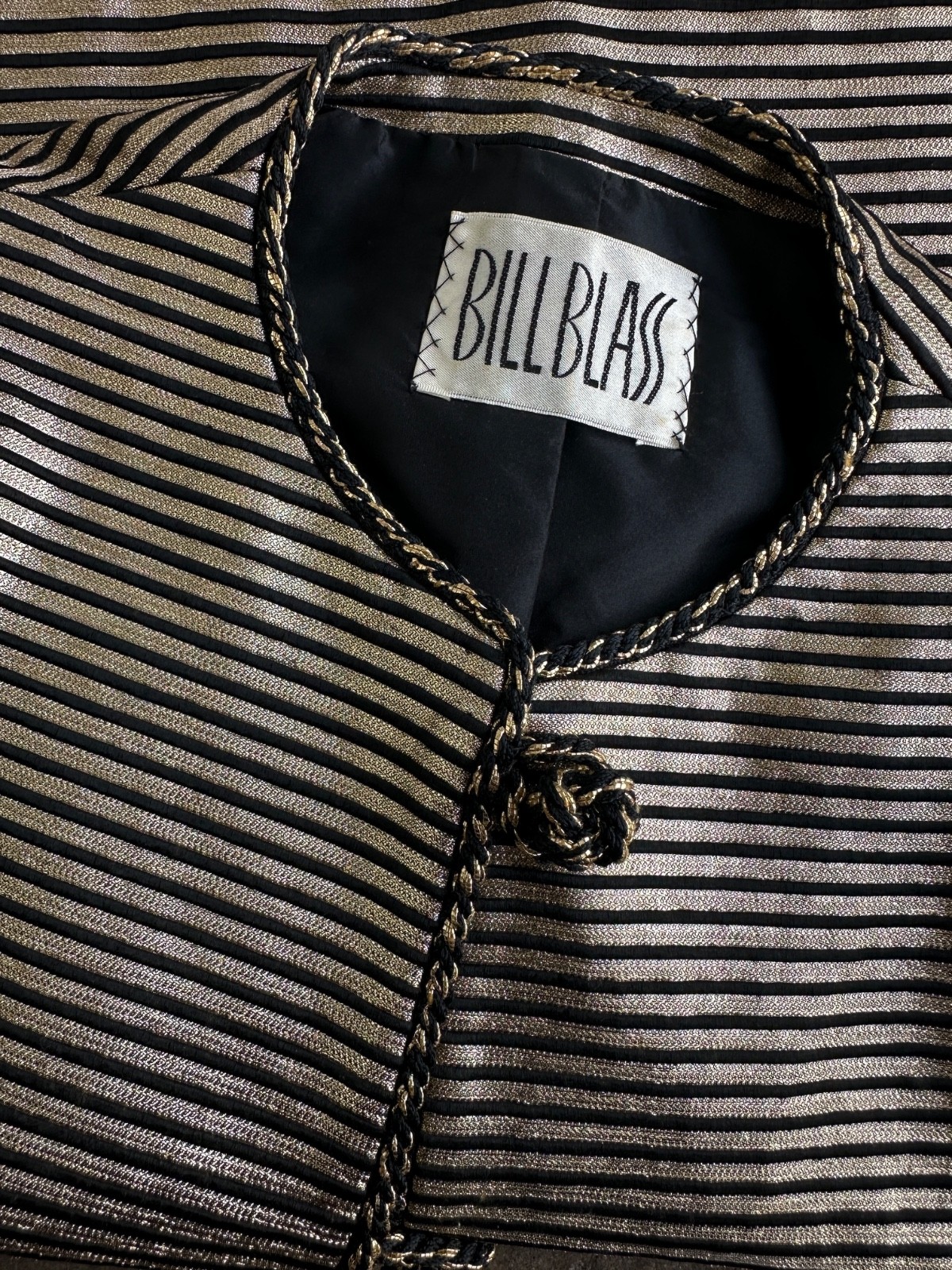 Bill Blass Toggle Closure Collarless Blazer Medium 80s Striped Metallic Blazer