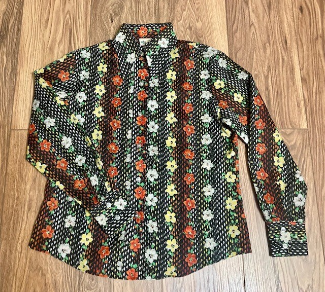 Vintage 1970’s Mod K-Mart Secretary Blouse Polyester Shirt Size 34 or Small EUC!