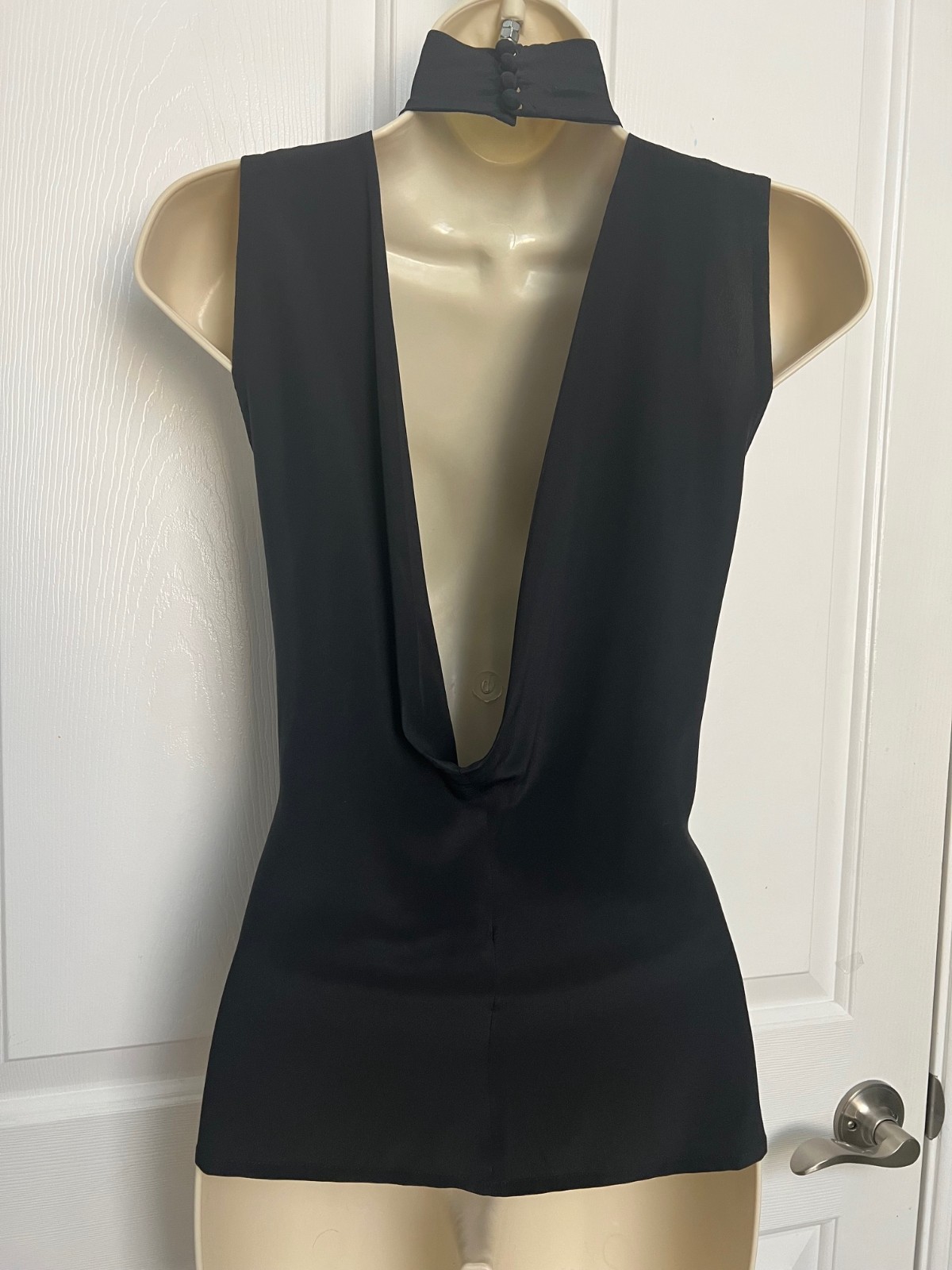 Vintage Versace Istante Women’s Black Sleeveless Silk Blouse Sexy Low Back 40/6