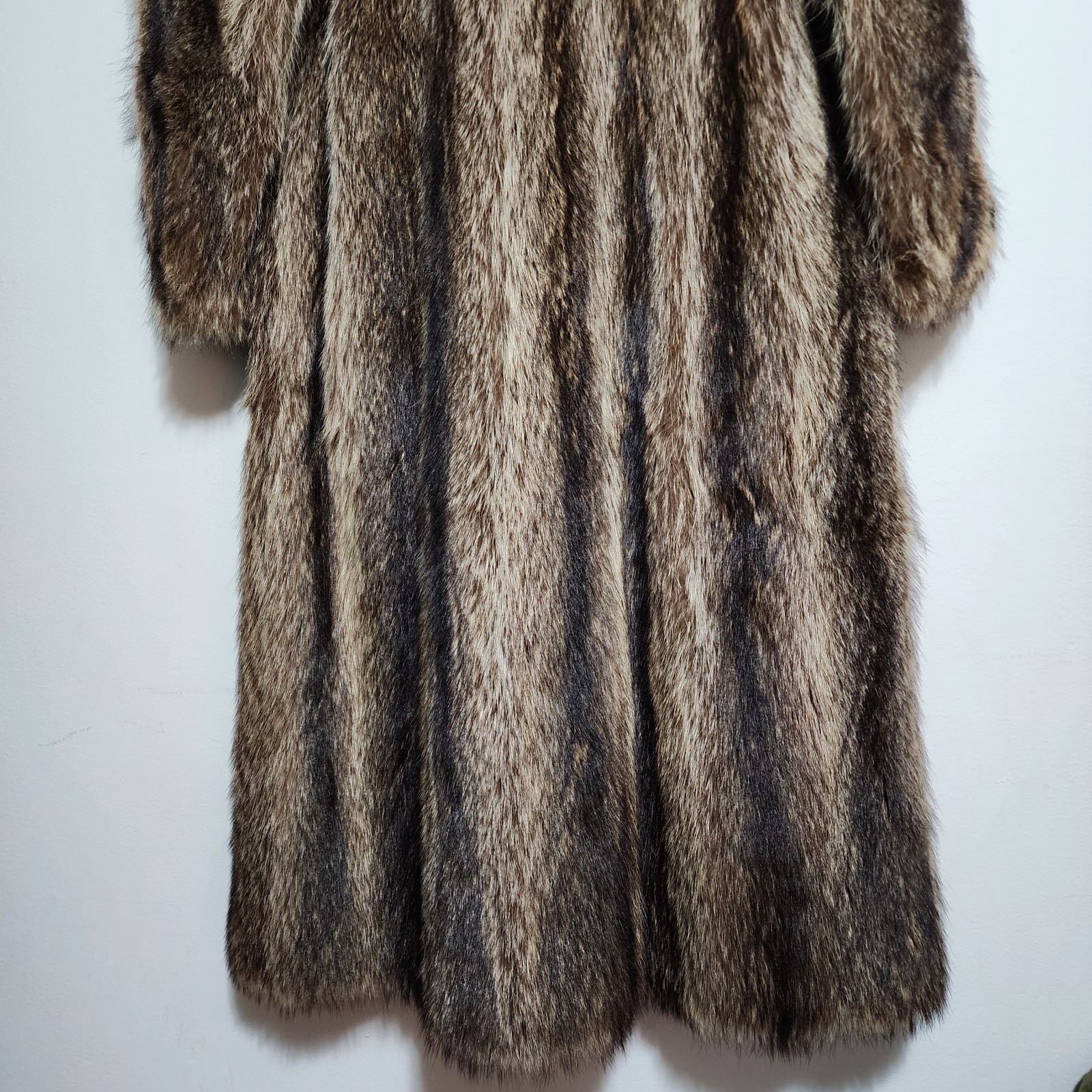 Vintage Revillon Frères Saks Fifth Mob Wife Raccoon Fur Coat Full Length Luxury