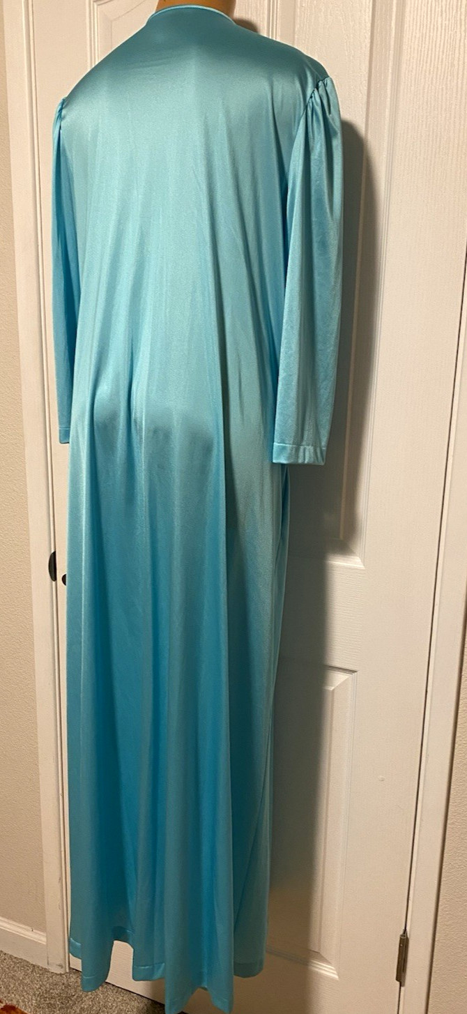 VTG 60’s VANITY FAIR TURQUOISE BLUE W/ QUILTED YOKE BUTTON DOWN LONG ROBE SZ M