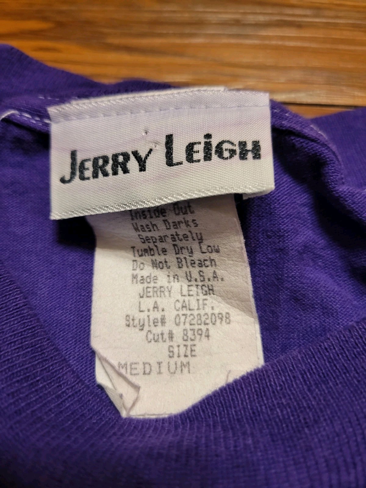 Vintage 90s Taz Daffy Tie Dye Cropped TShirt Sz Med Single Stitch Jerry Leigh