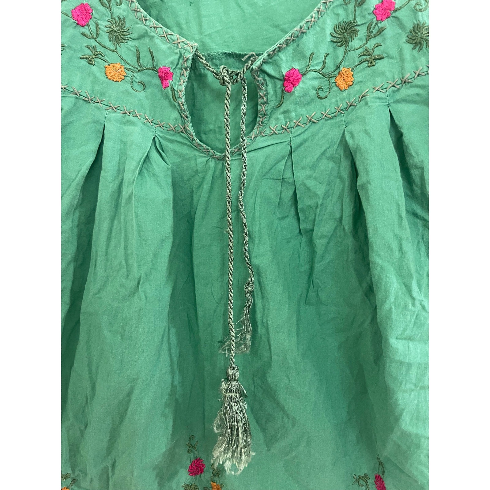 Vintage Y2K Cottagecore Boho Green Embroidered Blouse Indie
