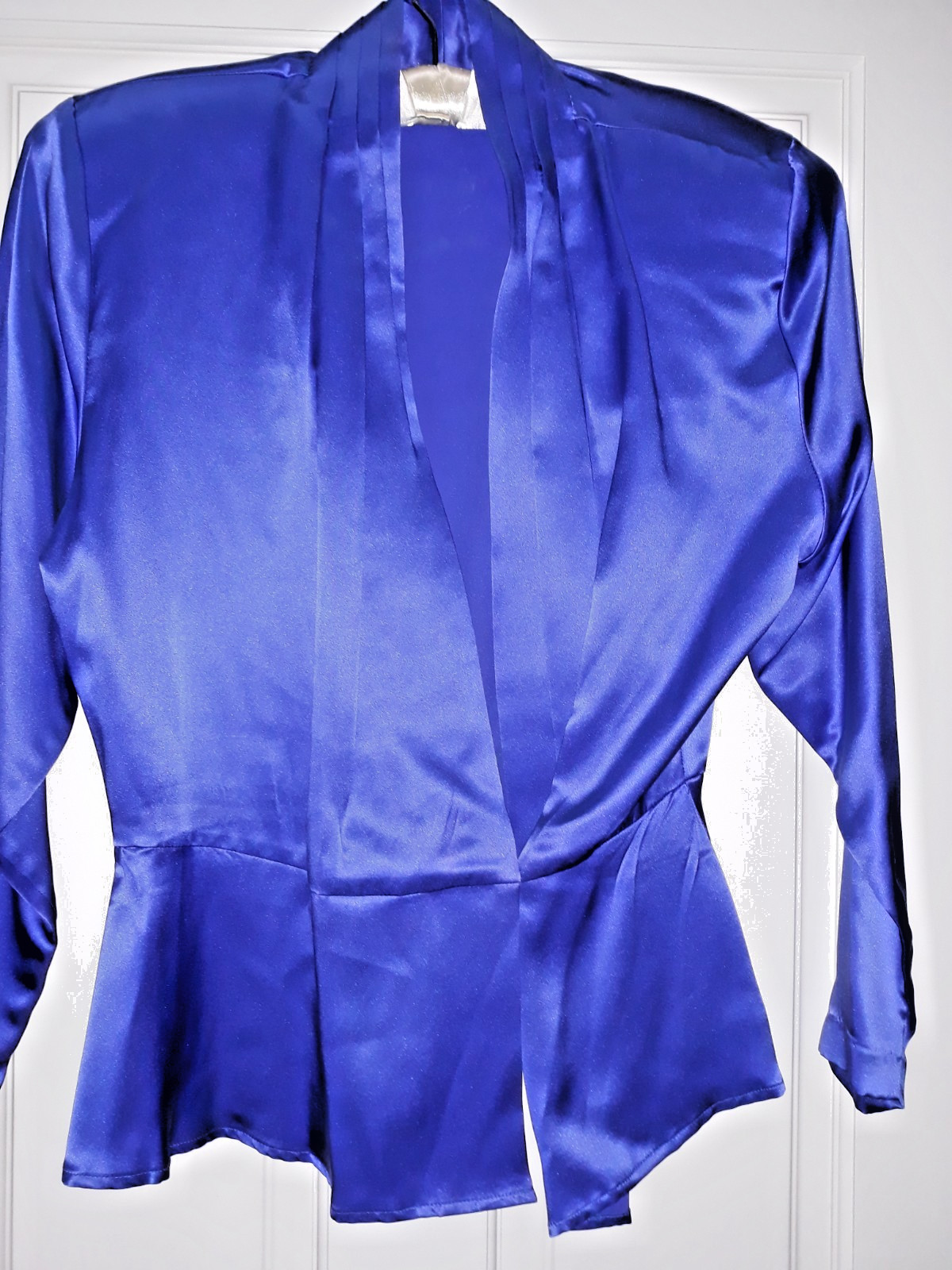 Vintage 80’s Robinsons Sapphire Blue Silk Blouse W Peplum Accent 8
