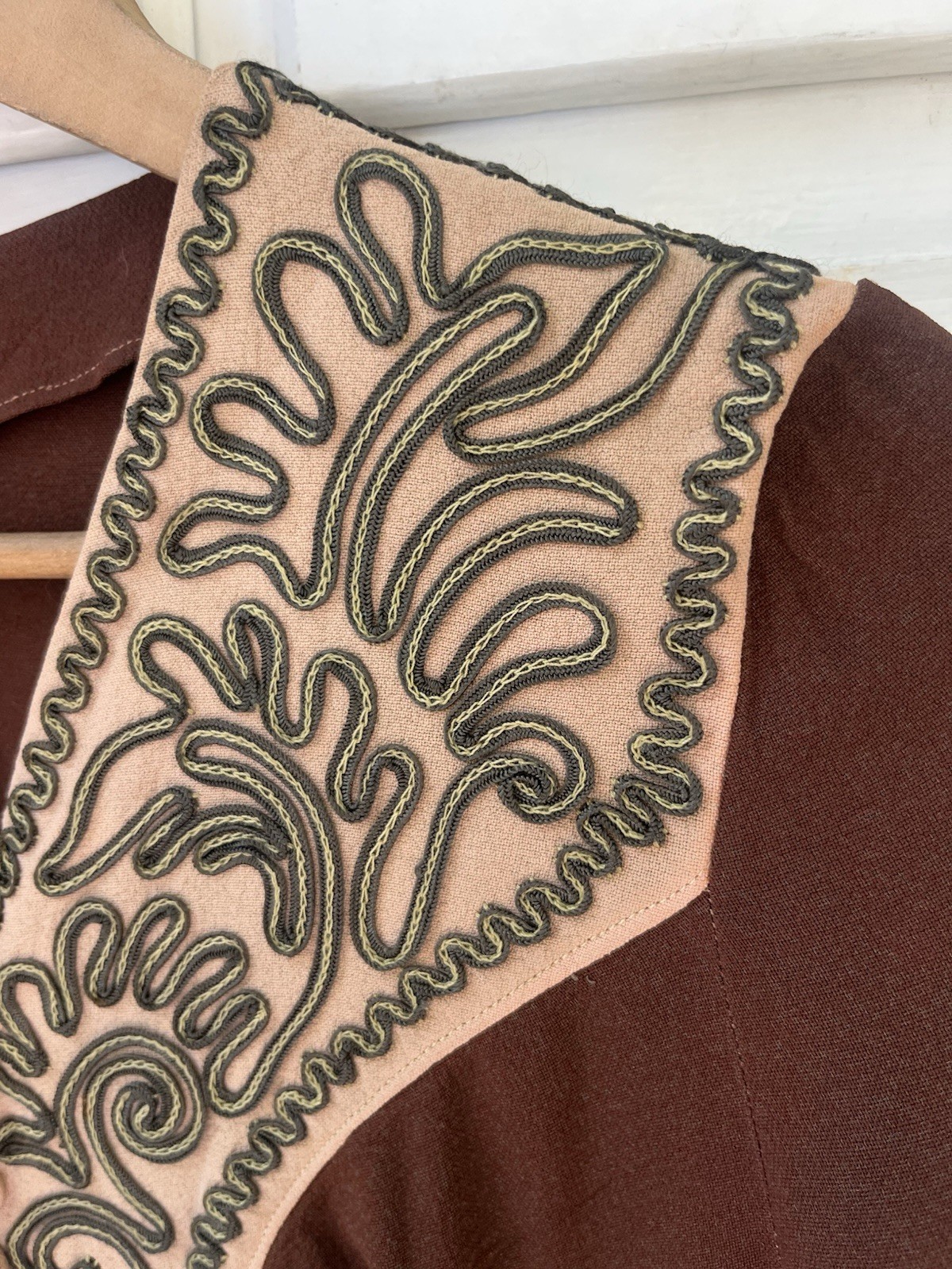 40s Art Deco Vintage Antique Brown Rayon Embroidered Soutache Gatsby Blouse Top