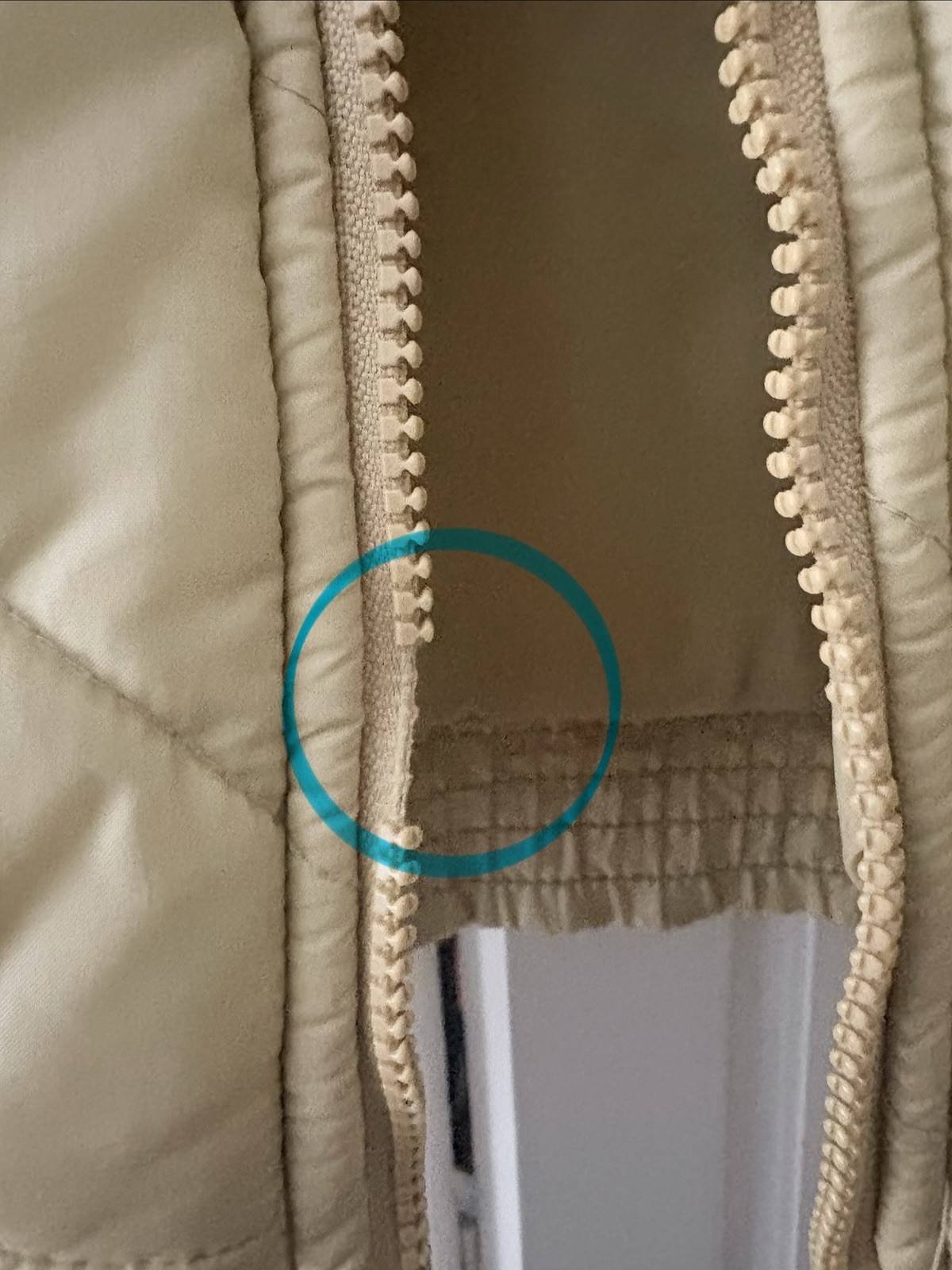 Vintage Changing Scene Puffer Jacket Needs Zipper Replaced