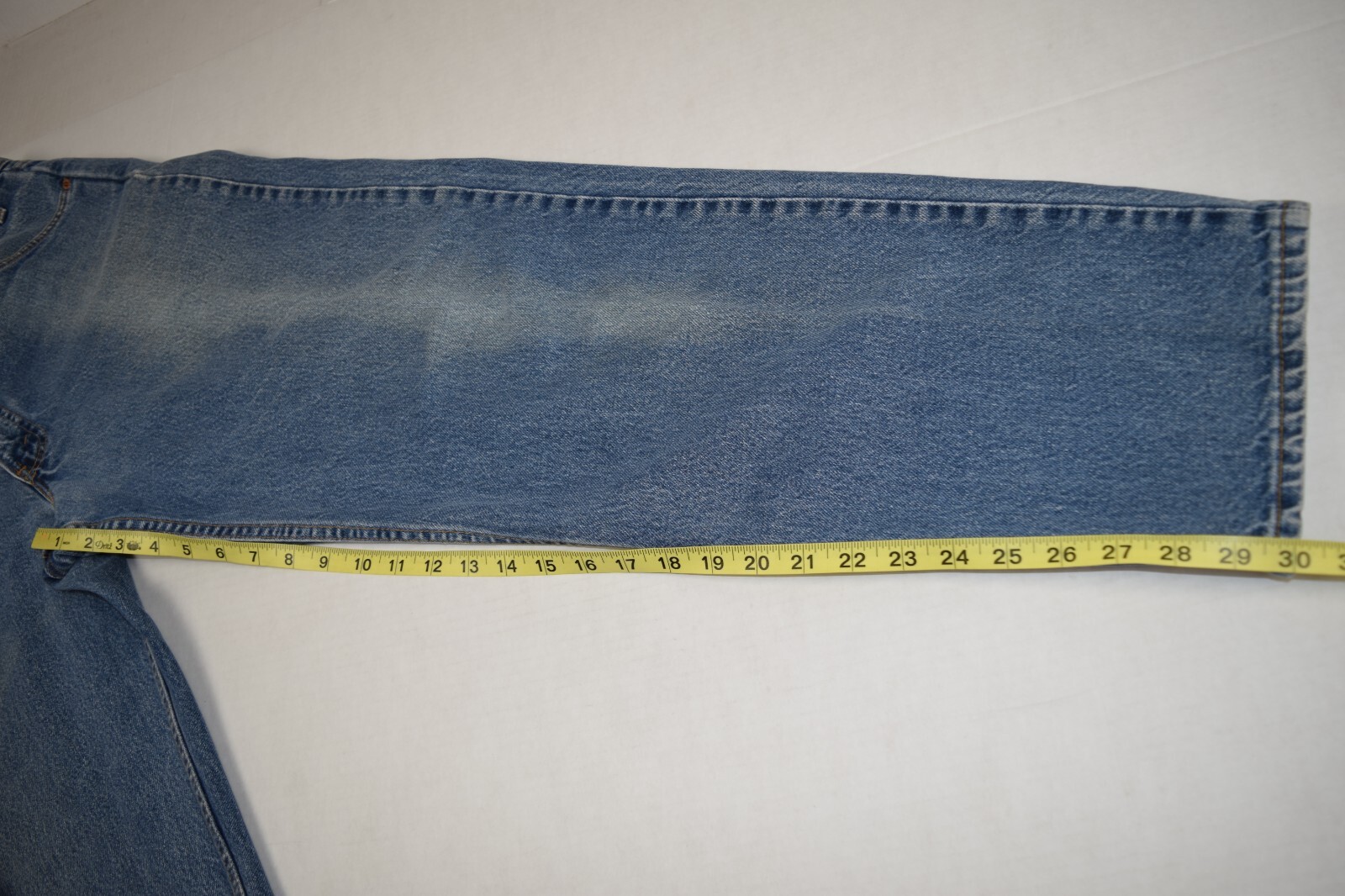 Vintage Levis 550 Fade Jeans Relaxed Actual 33 x 30 90s Made USA c.1997