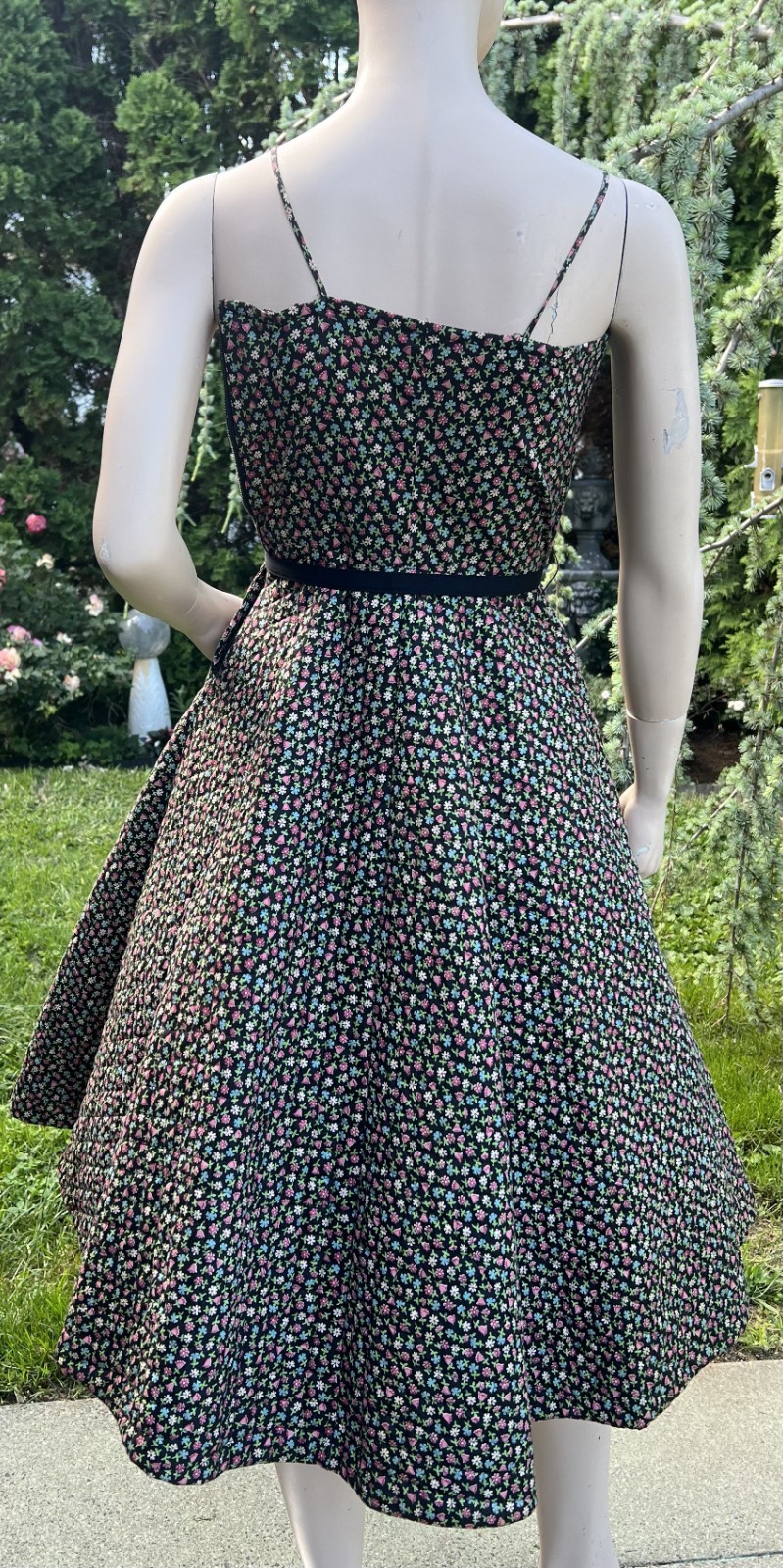 UNIQUE VINTAGE 1940’s BLACK FLORAL PRINT QUILTED SUN DRESS W/ BOLERO
