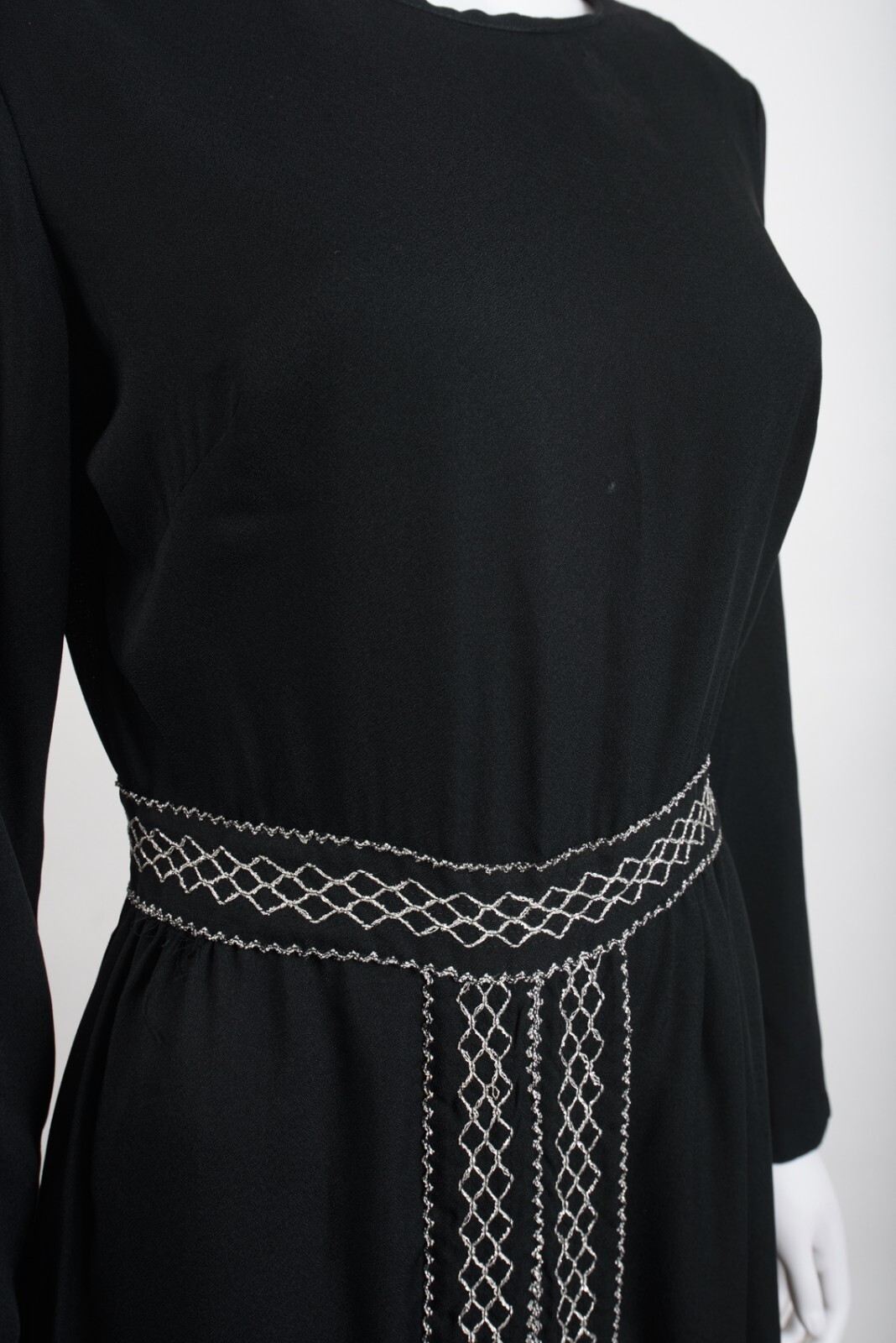 Vintage 70s Montgomery Ward Womens Hostess Gown Dress Black Metallic Silver M