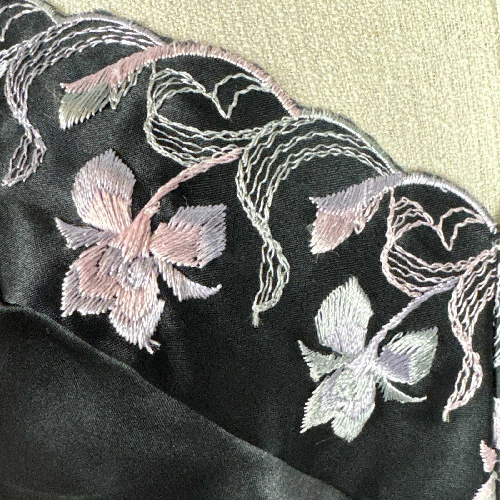 Vintage Shirley Of Hollywood Embroidered Floral Nightie Negligee