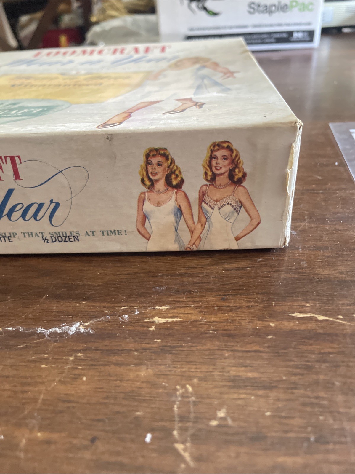 Loomcraft Wear -A- Year Slip Box ( Box Only) No Slip