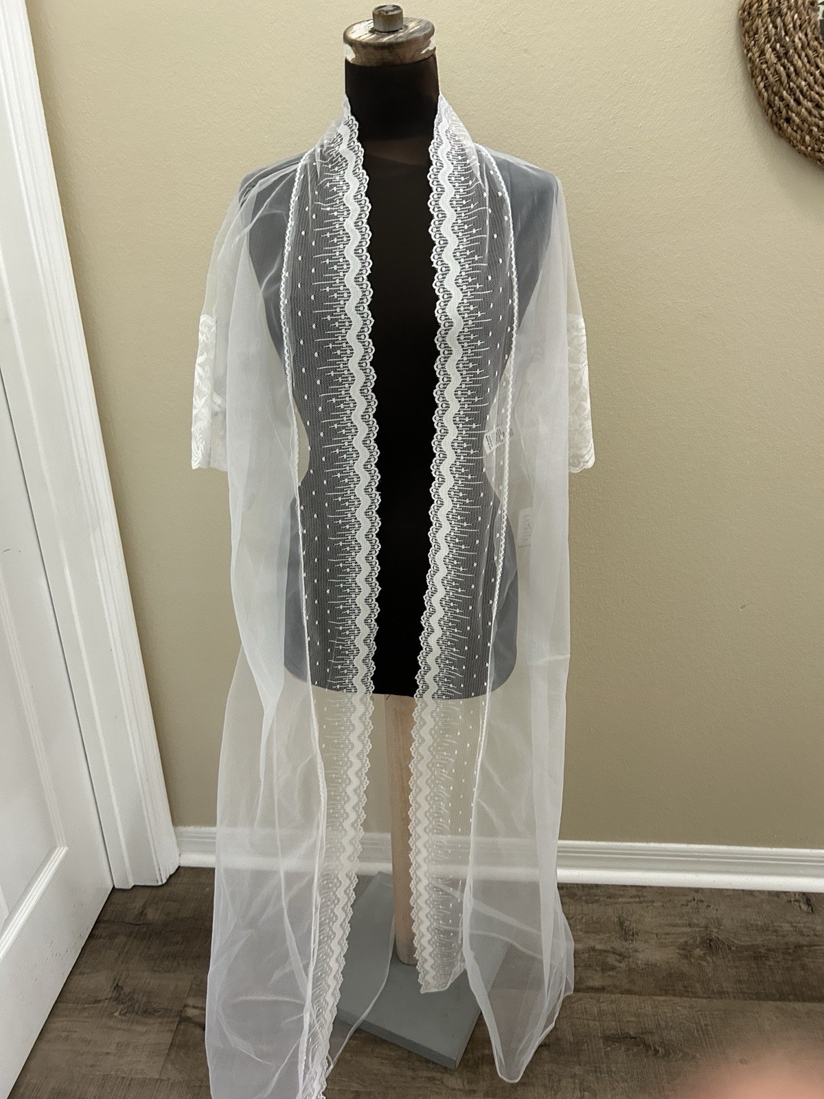 2 PC LATAISA Peignoir Nylon Chiffon Lace Nightgown Robe Set Wedding White NEW