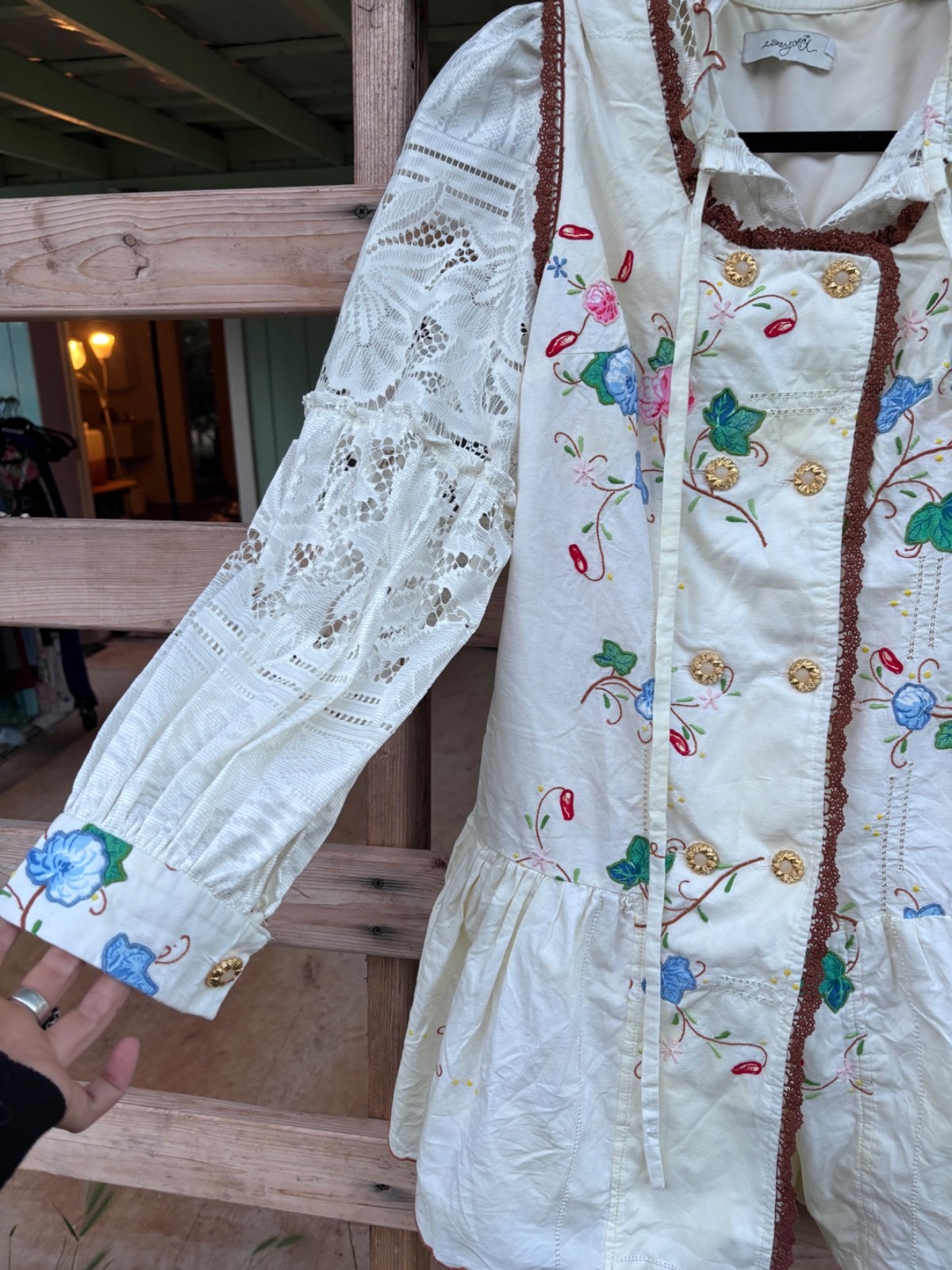 VTG cotton 2seeyou dress with colorful embroidered floral designs and faux gold