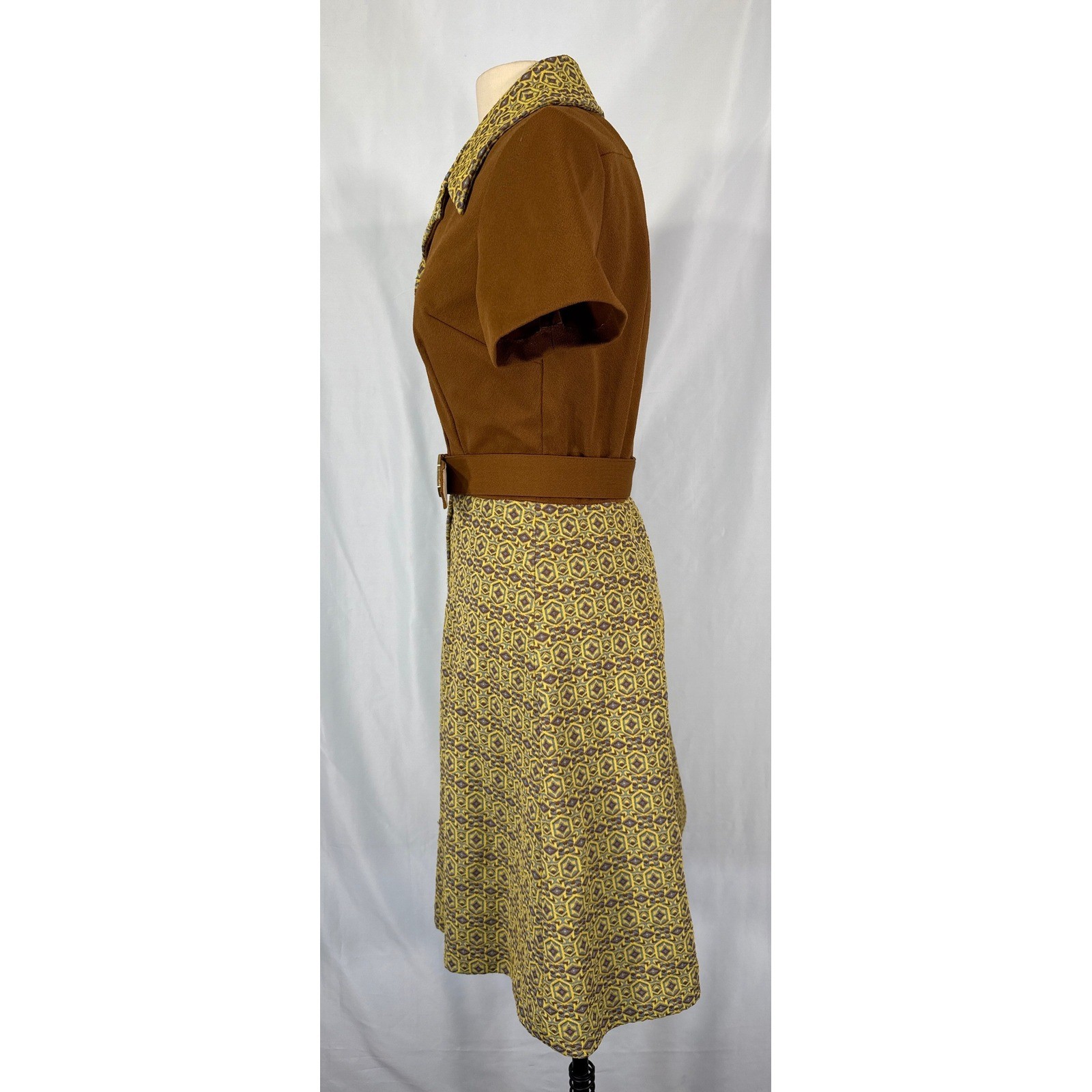 VTG 70s 100 Parkhouse Brown Geometric A-Line Mod Shirt Dress Belt Encron Knit M
